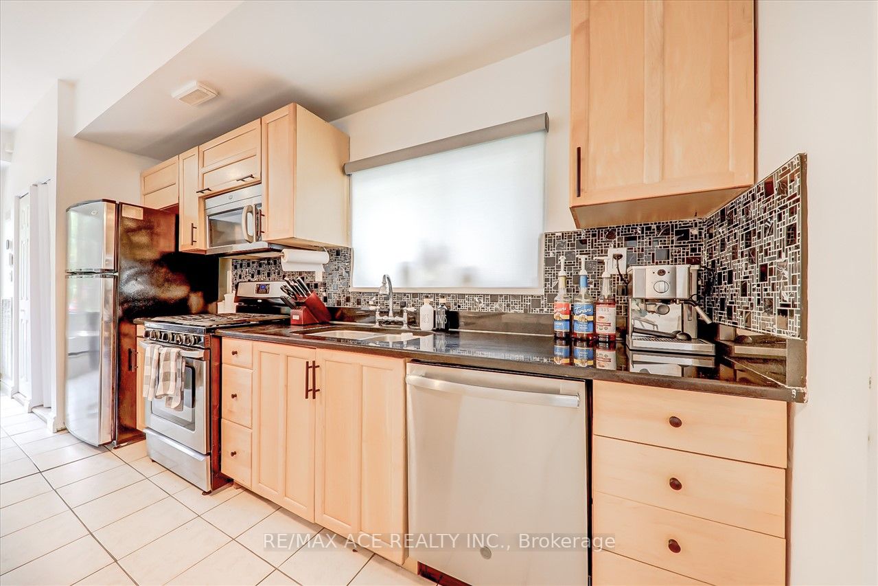 52 Galloway Rd
