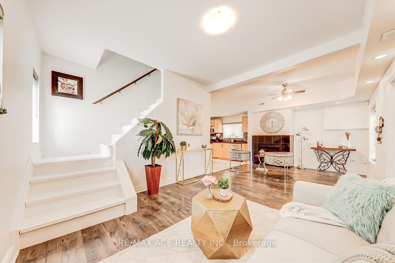 52 Galloway Rd