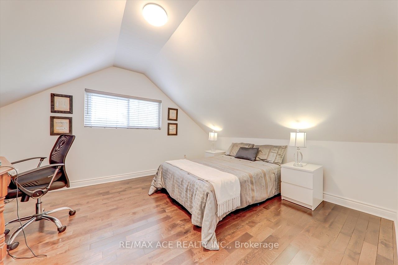 52 Galloway Rd