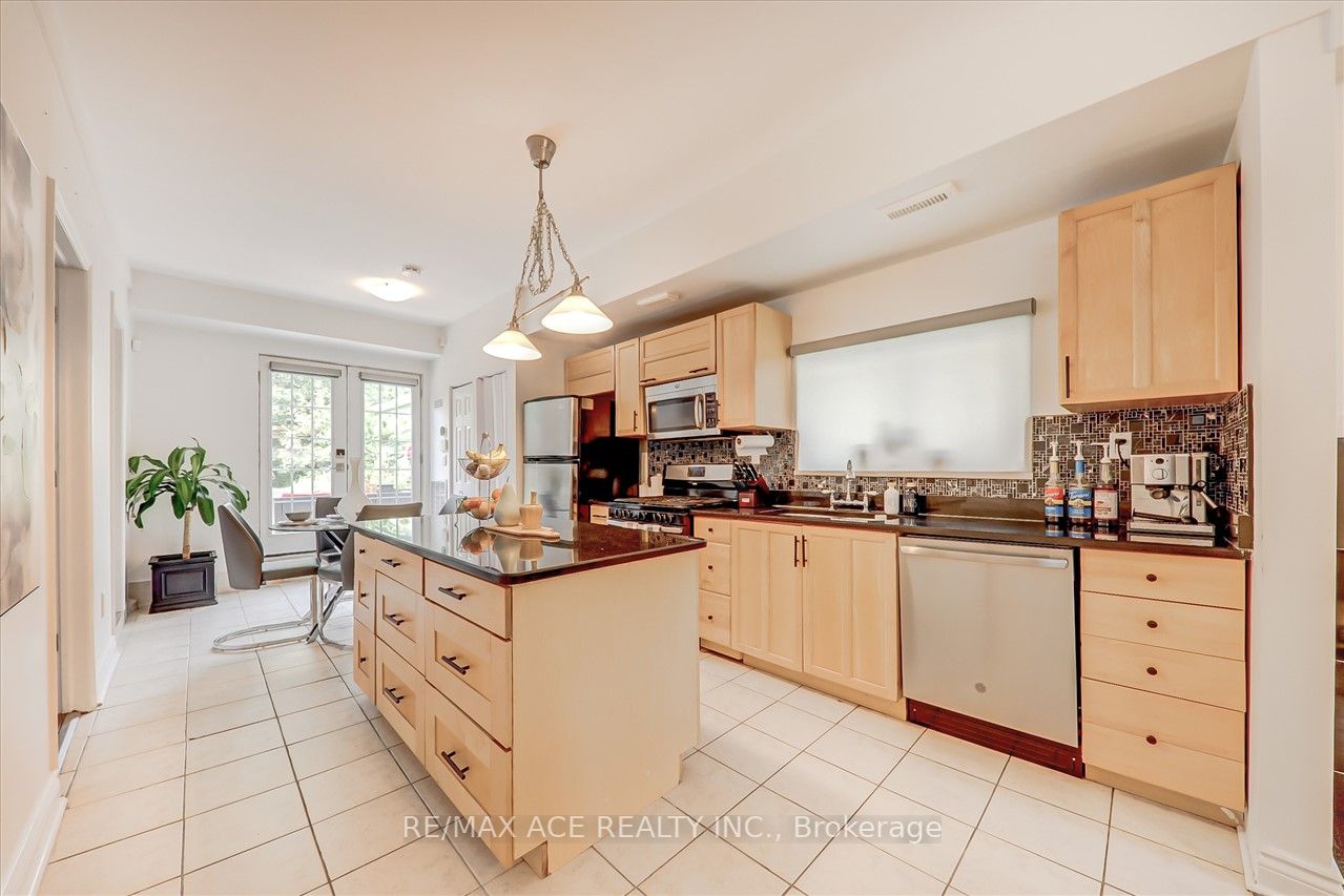 52 Galloway Rd