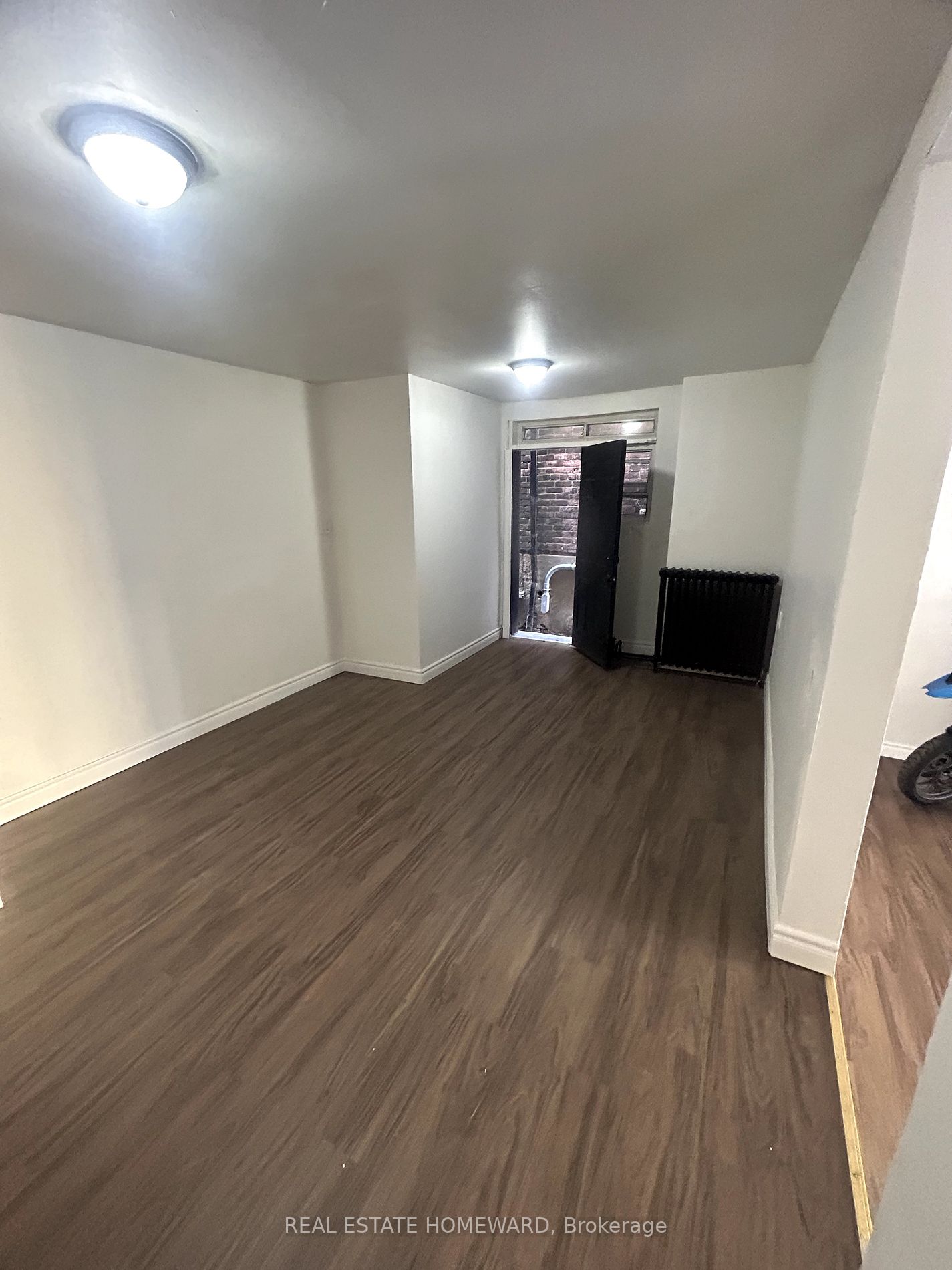 1295 Gerrard St E, #1A