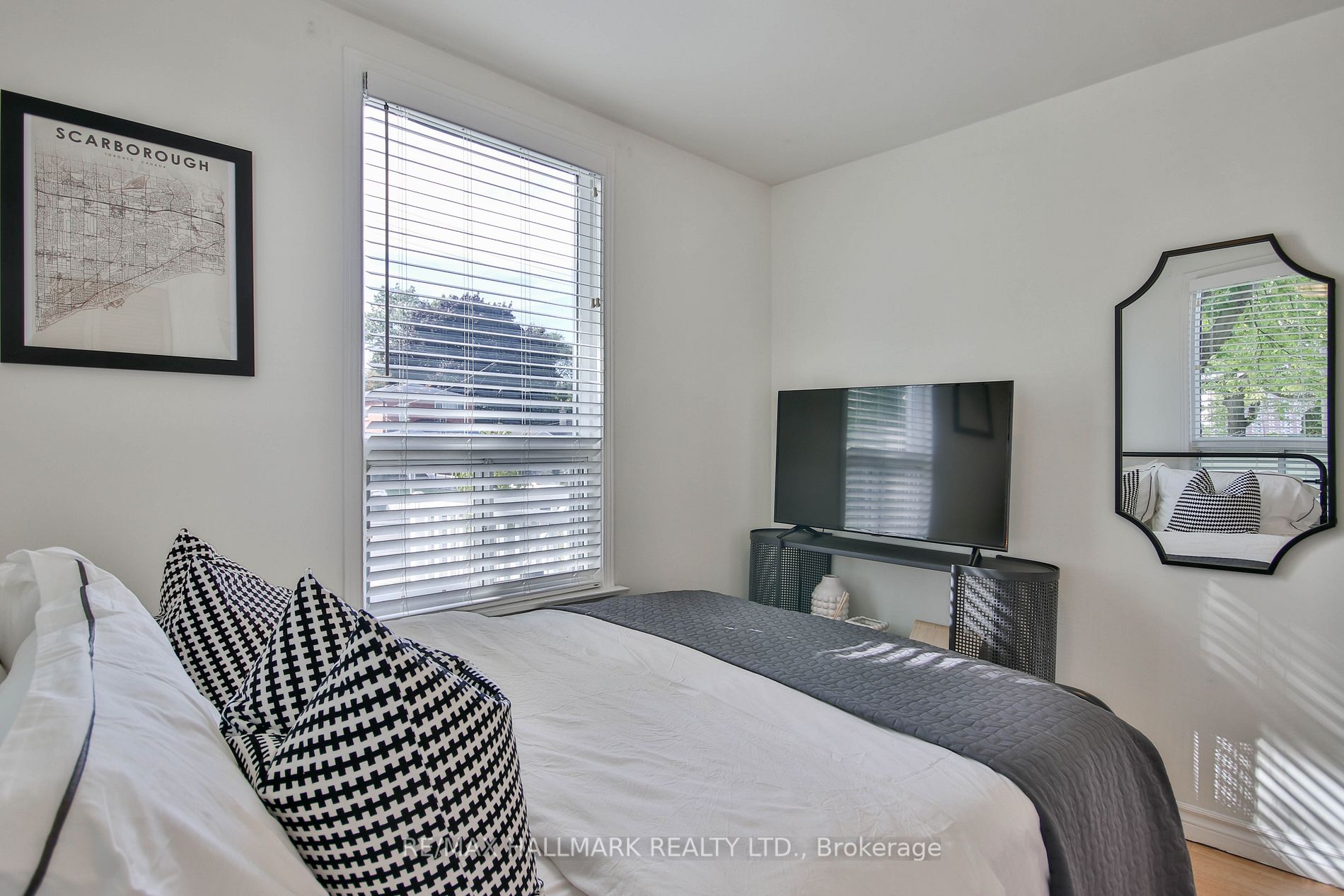 405 Pharmacy Avenue