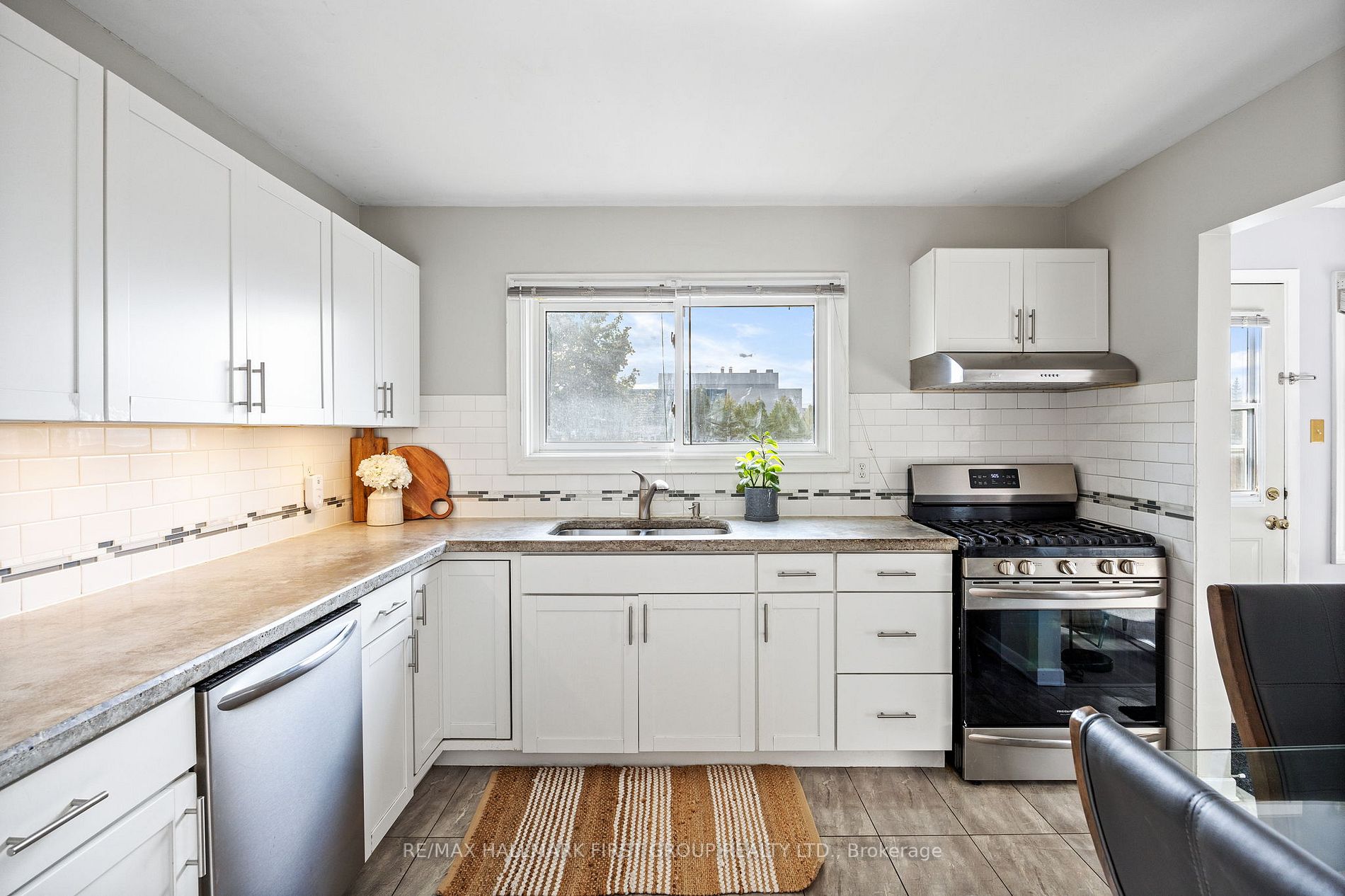 1010 Glen St, #55