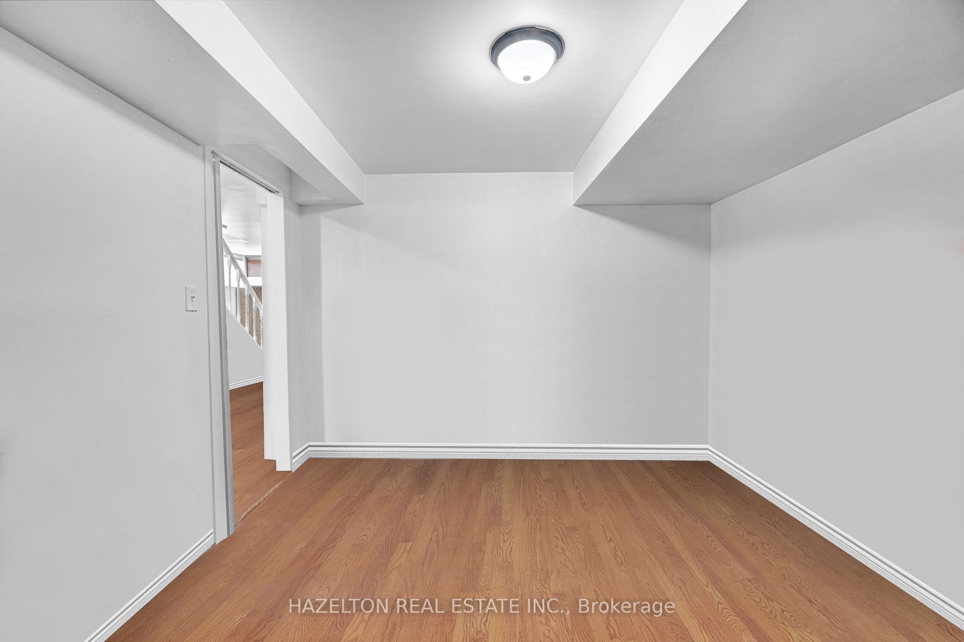 572 Montcalm Ave