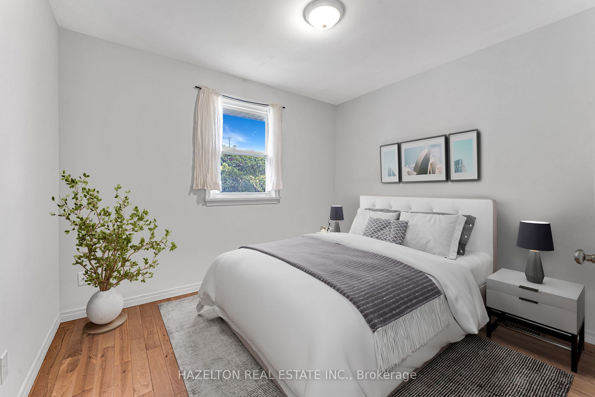 572 Montcalm Ave