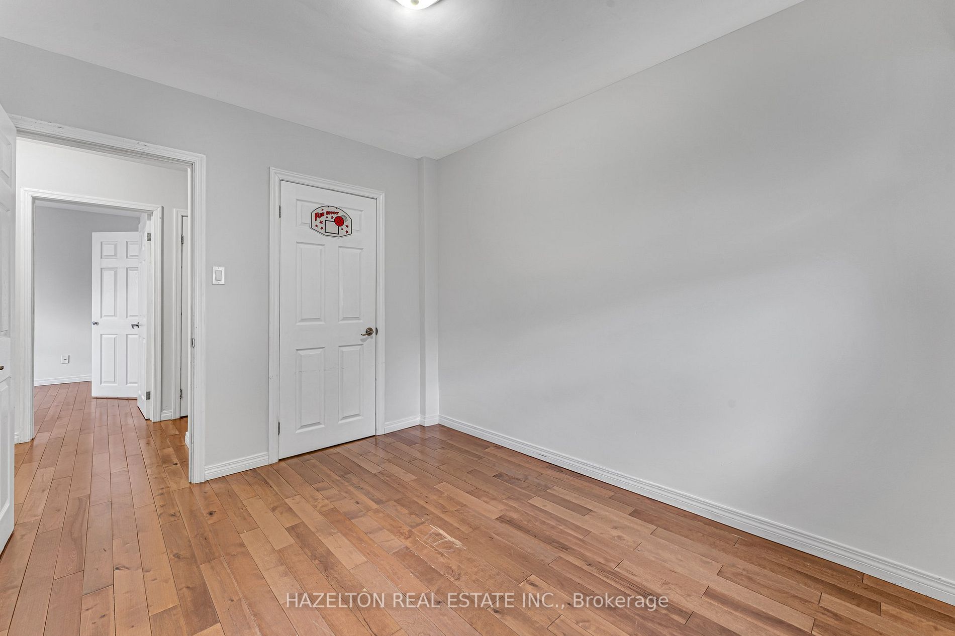 572 Montcalm Ave