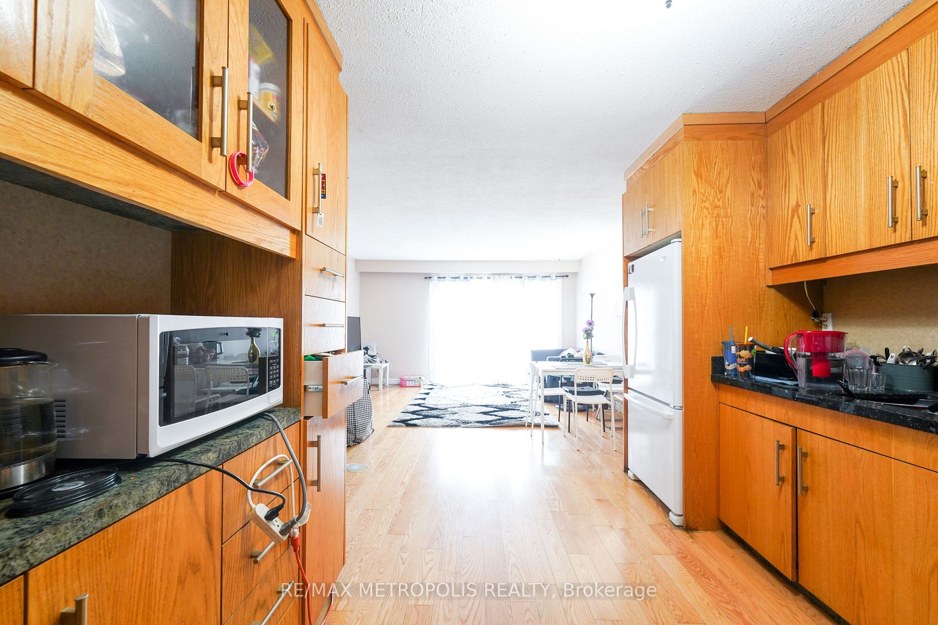 199 Invergordon Ave
