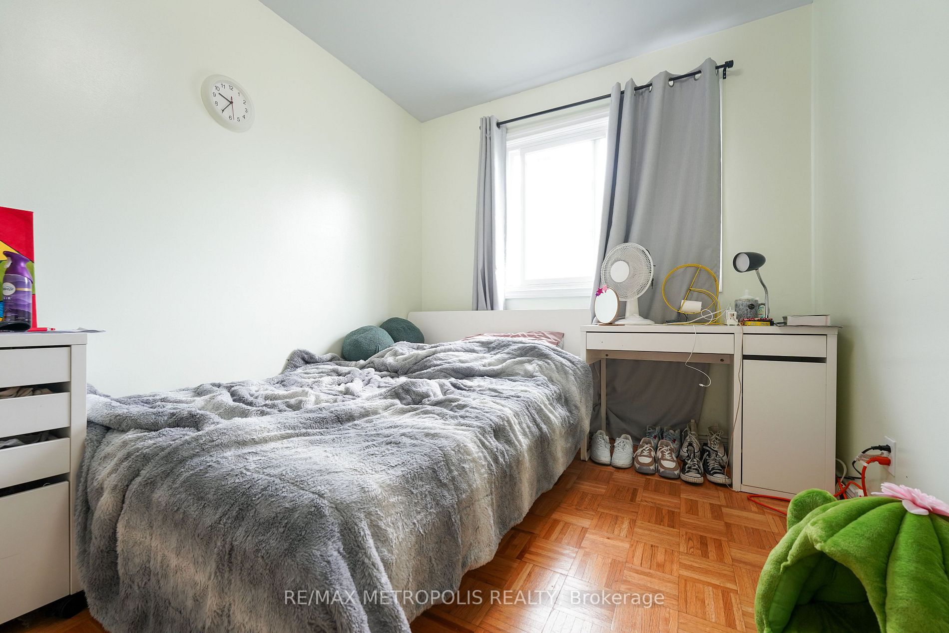 199 Invergordon Ave