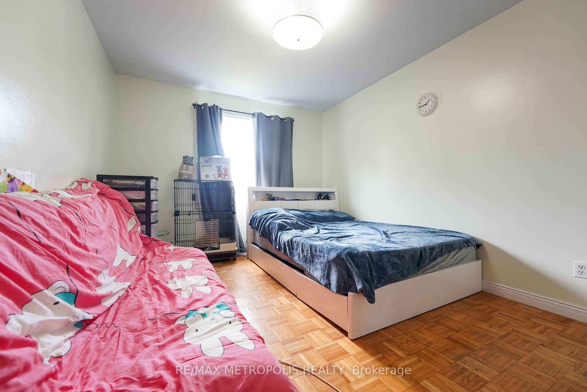 199 Invergordon Ave