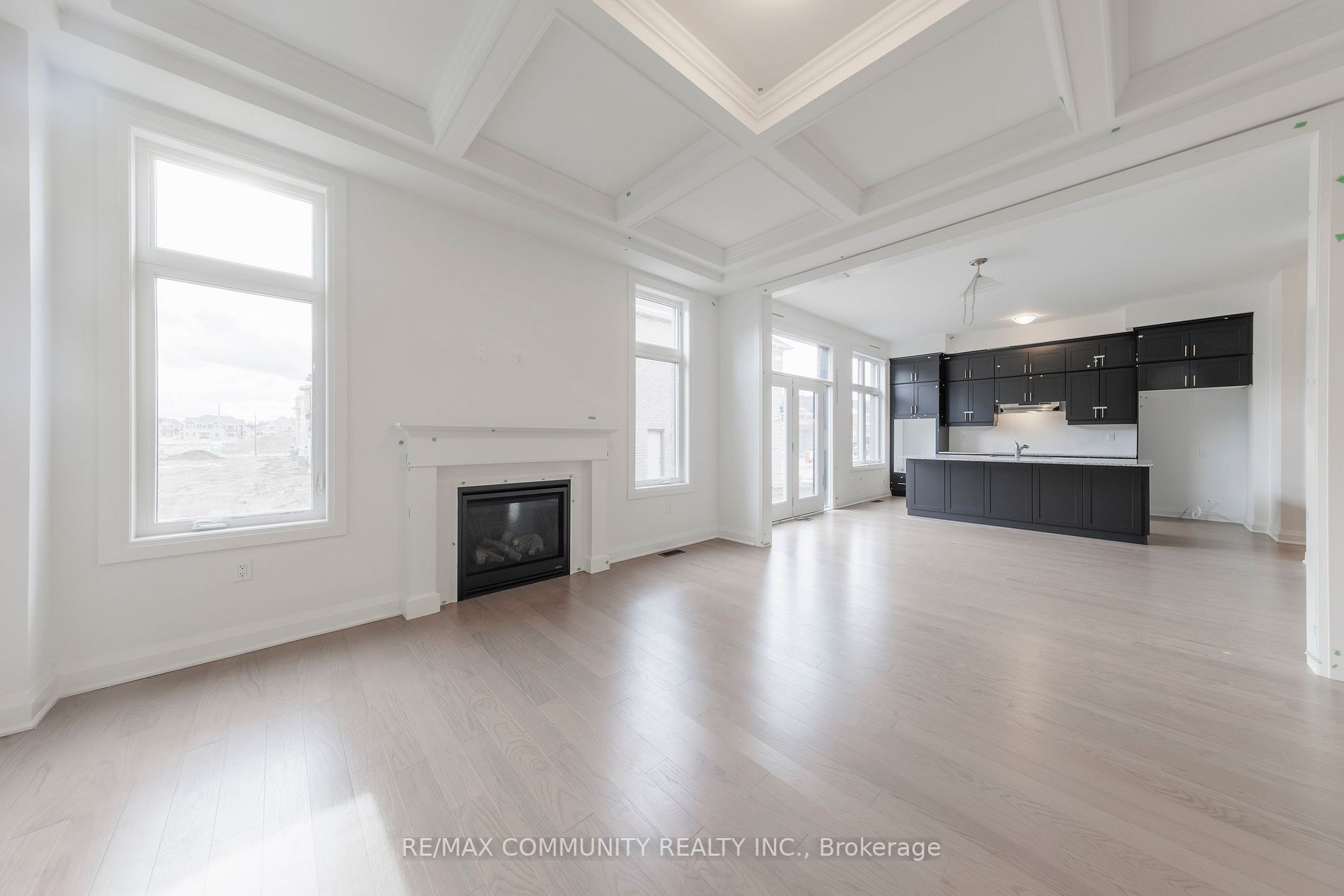 1562 Honey Locust Pl