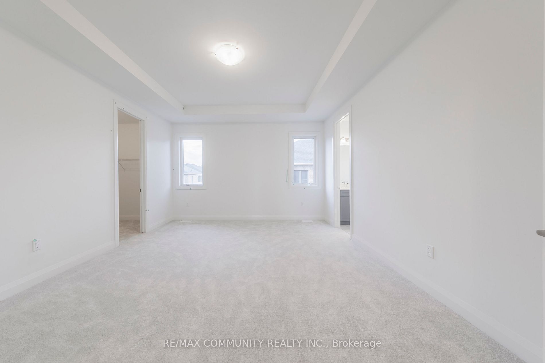 1562 Honey Locust Pl
