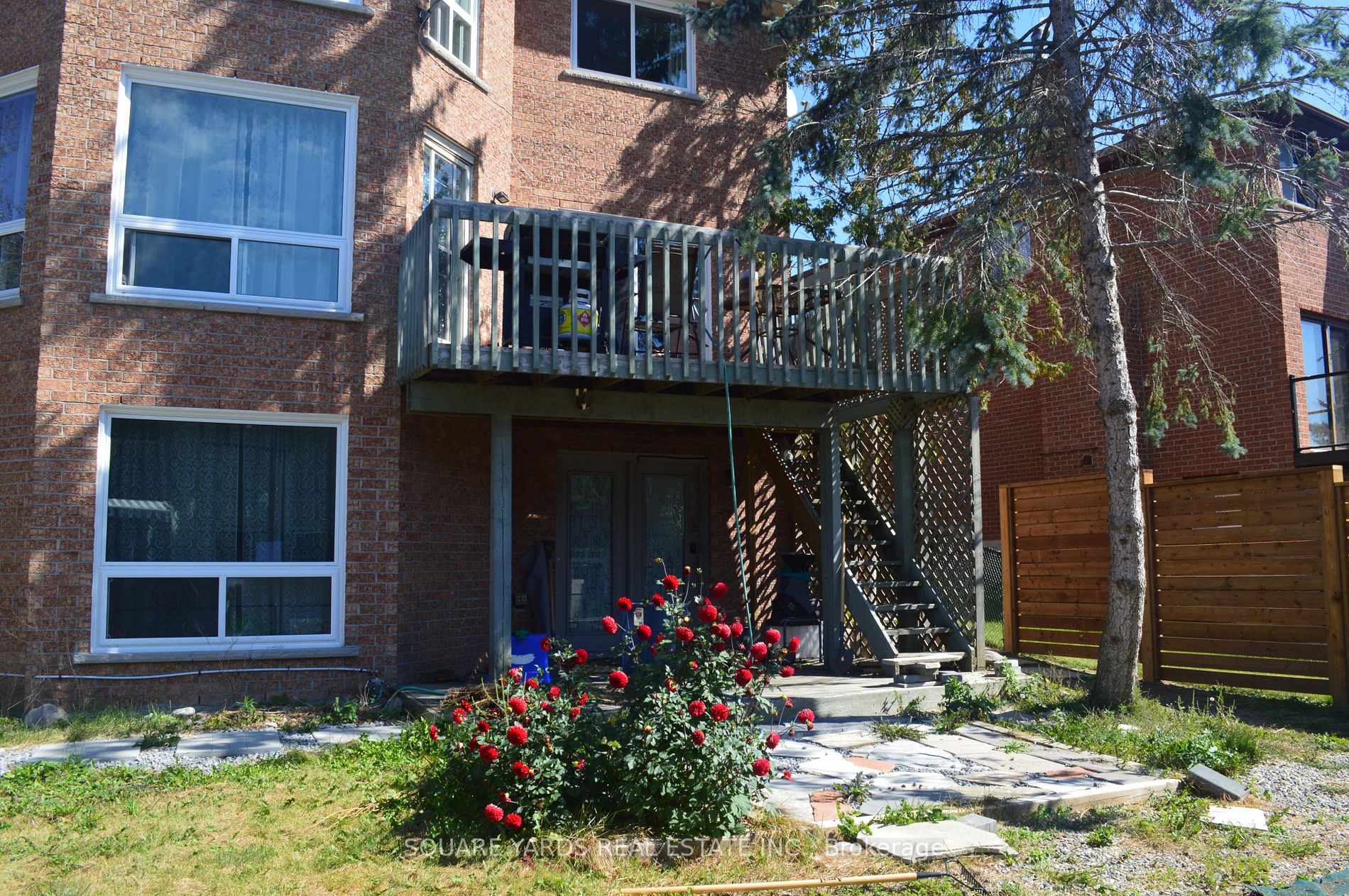 1002 Rambleberry Ave