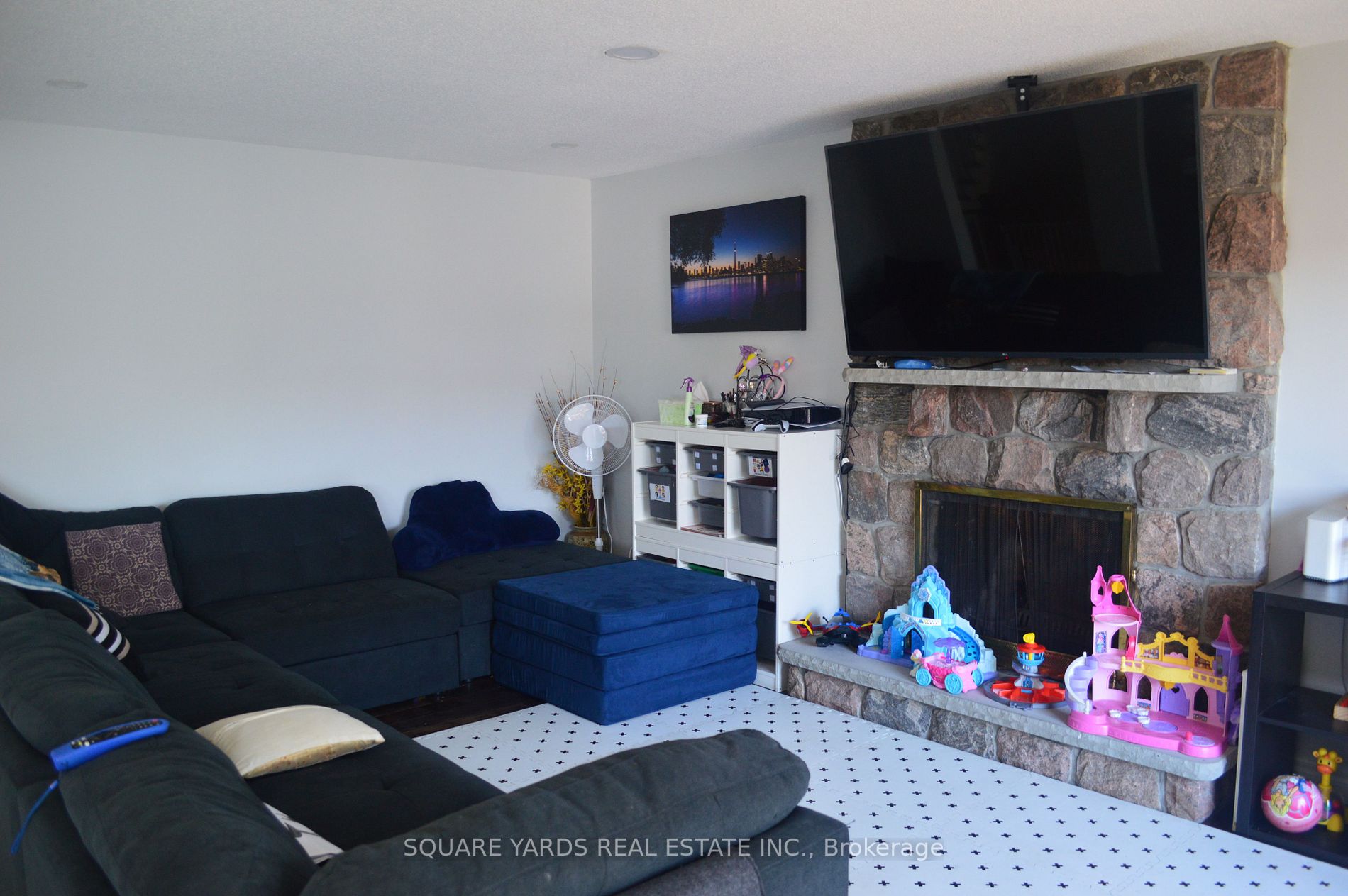1002 Rambleberry Ave