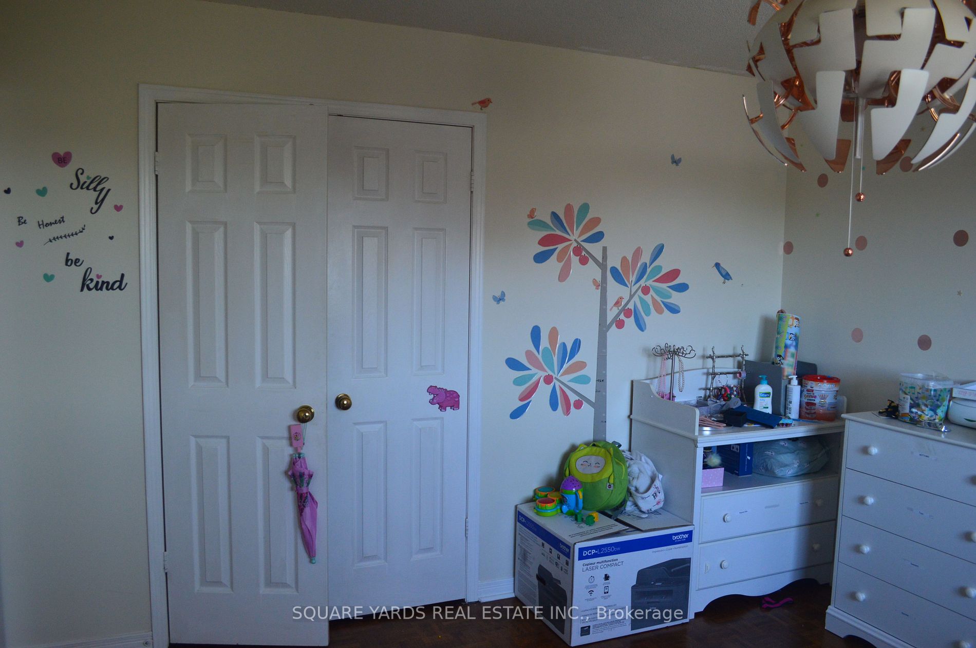 1002 Rambleberry Ave