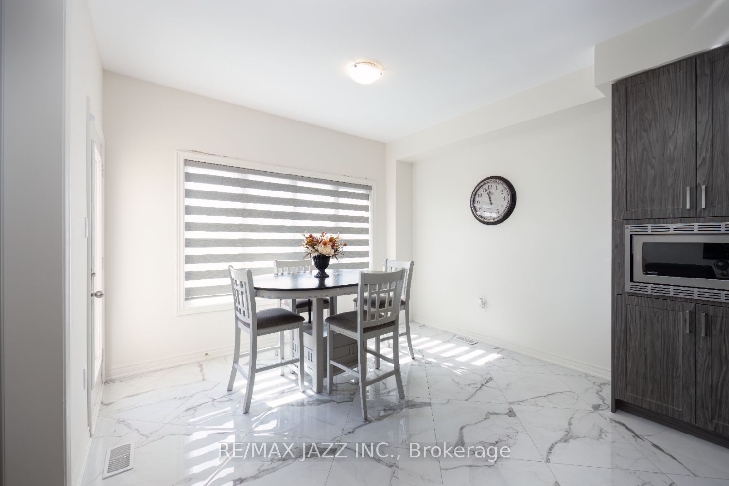 131 Courtney St