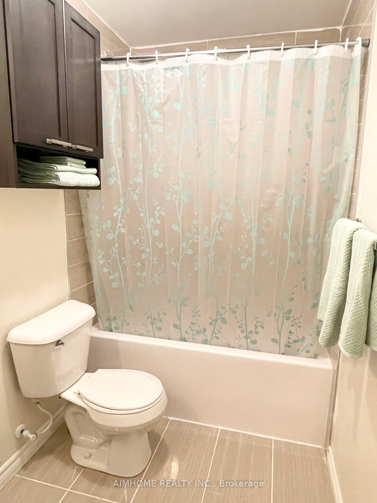 1328 Birchmount Rd, #112