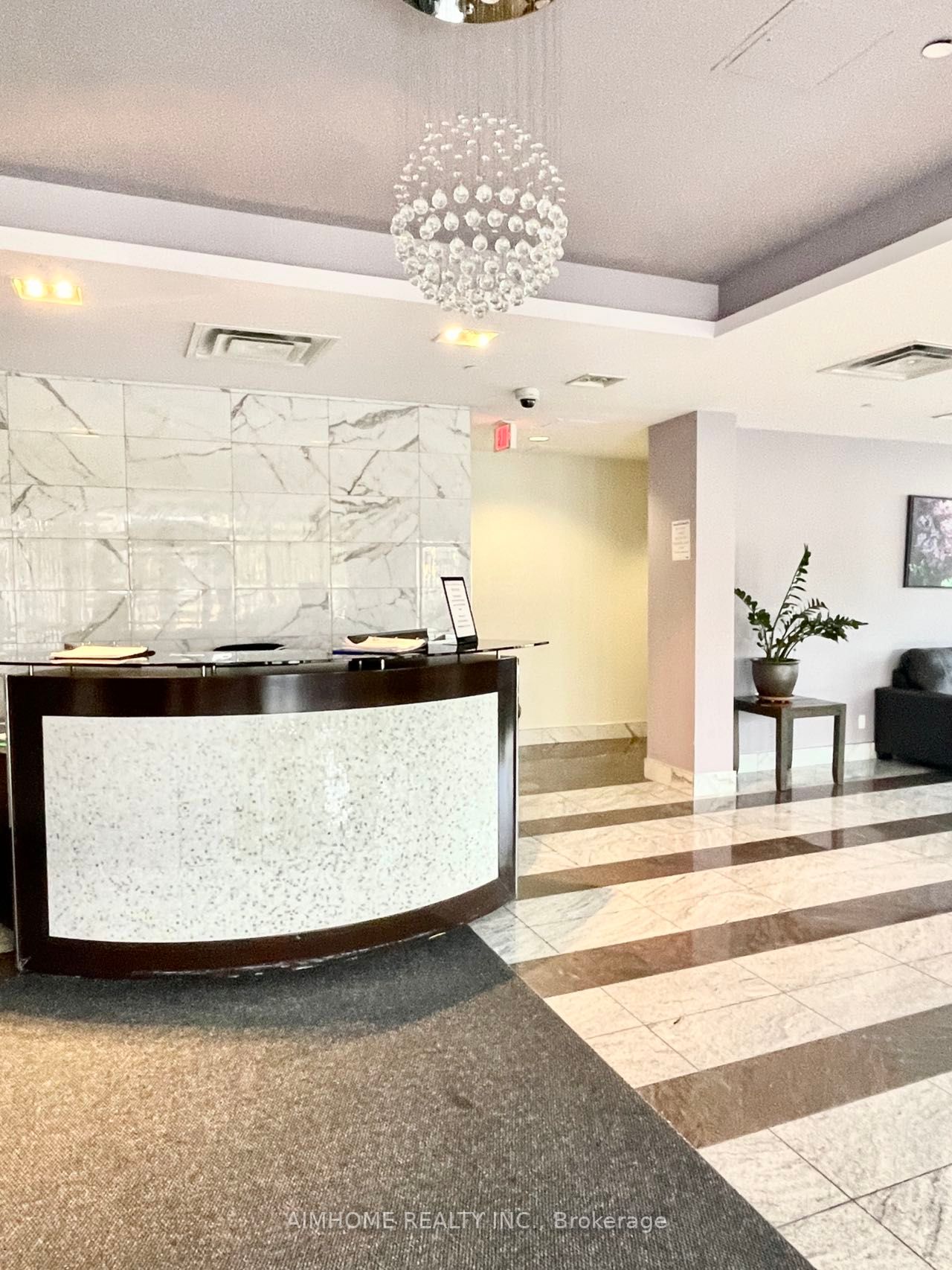 1328 Birchmount Rd, #112