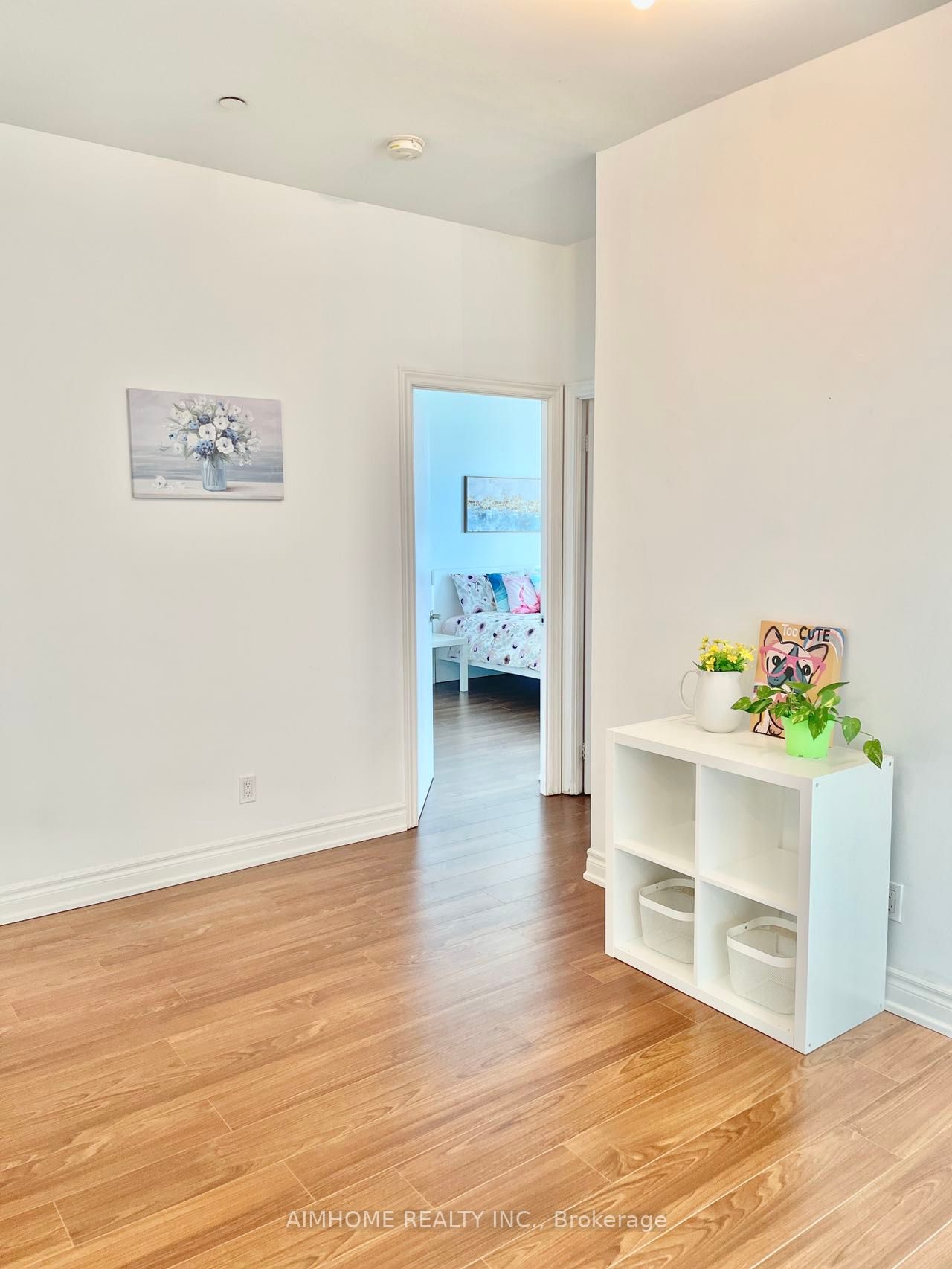 1328 Birchmount Rd, #112