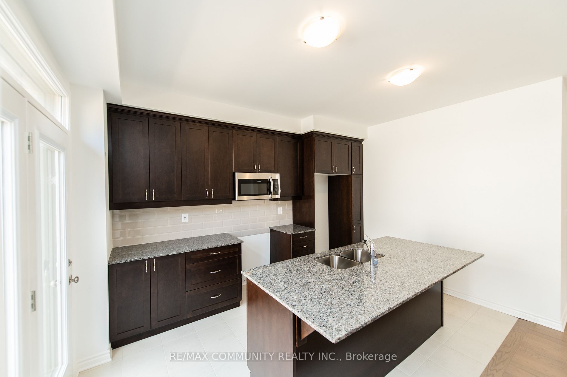 1508 Honey Locust Pl