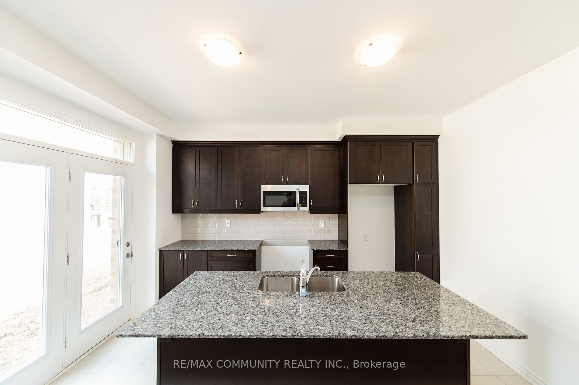 1508 Honey Locust Pl