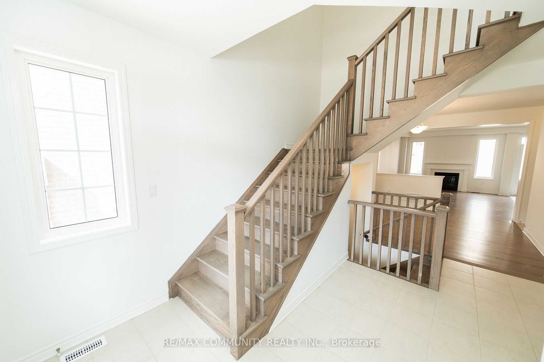 1508 Honey Locust Pl