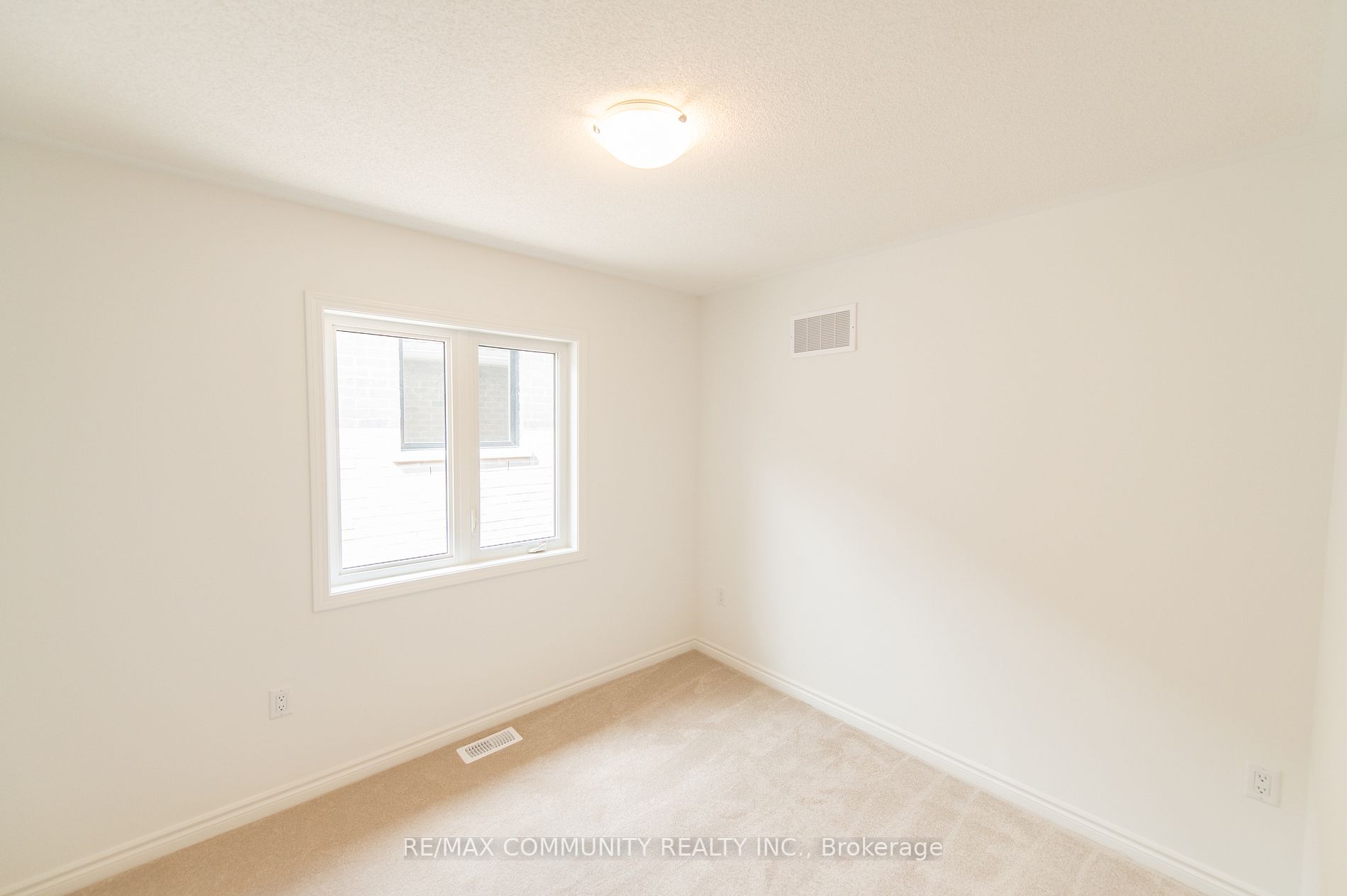 1508 Honey Locust Pl