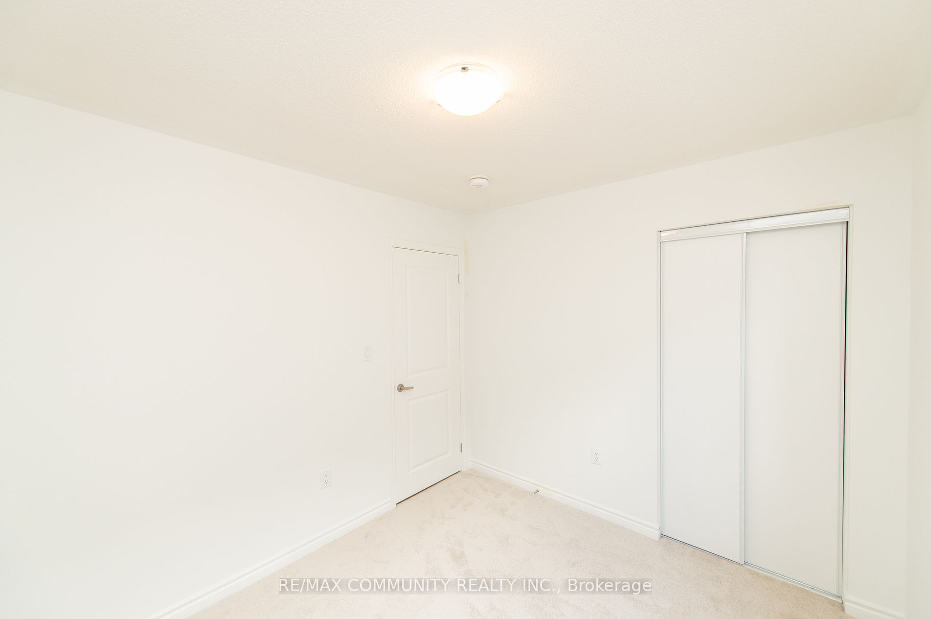 1508 Honey Locust Pl