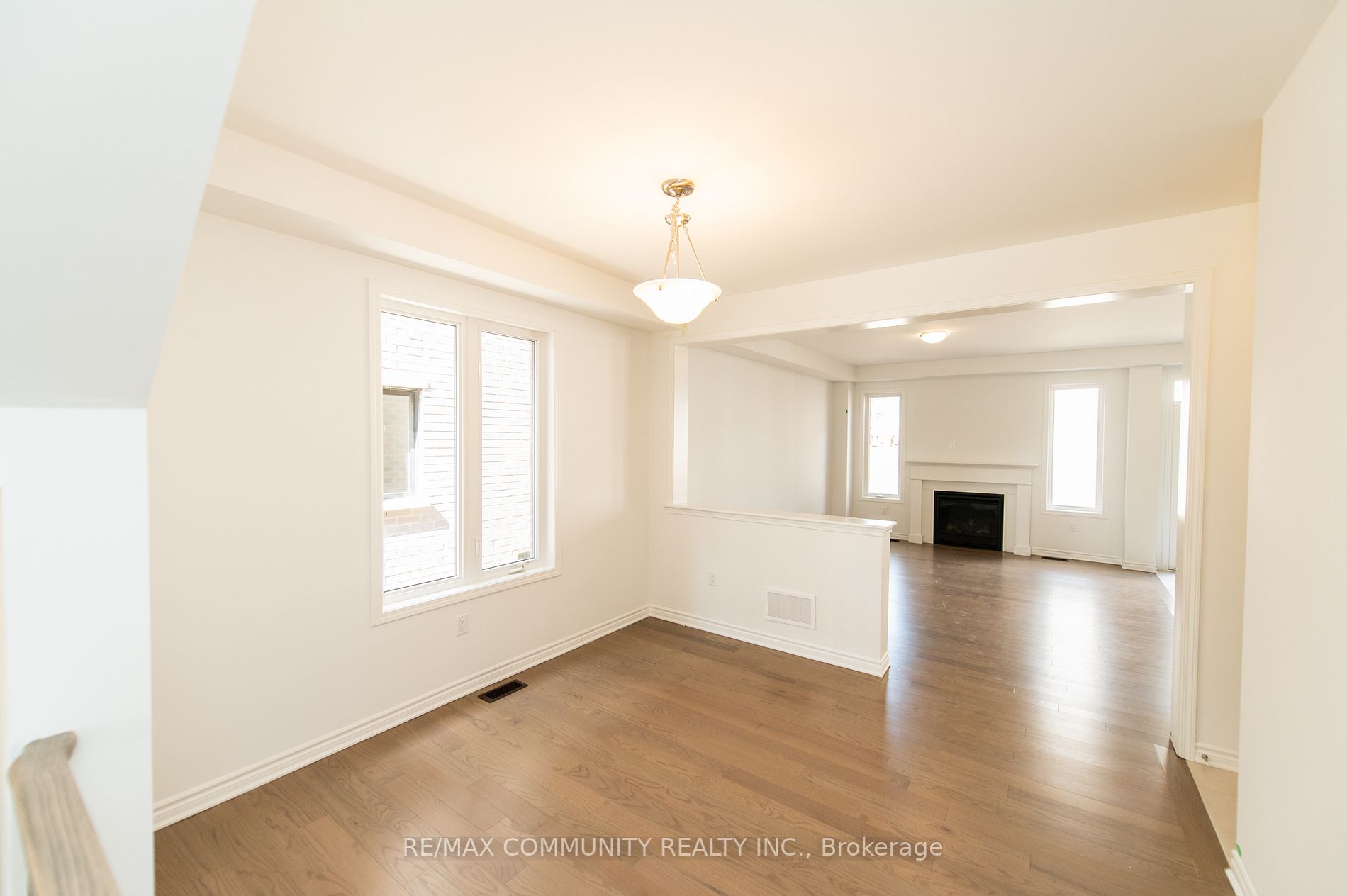 1508 Honey Locust Pl