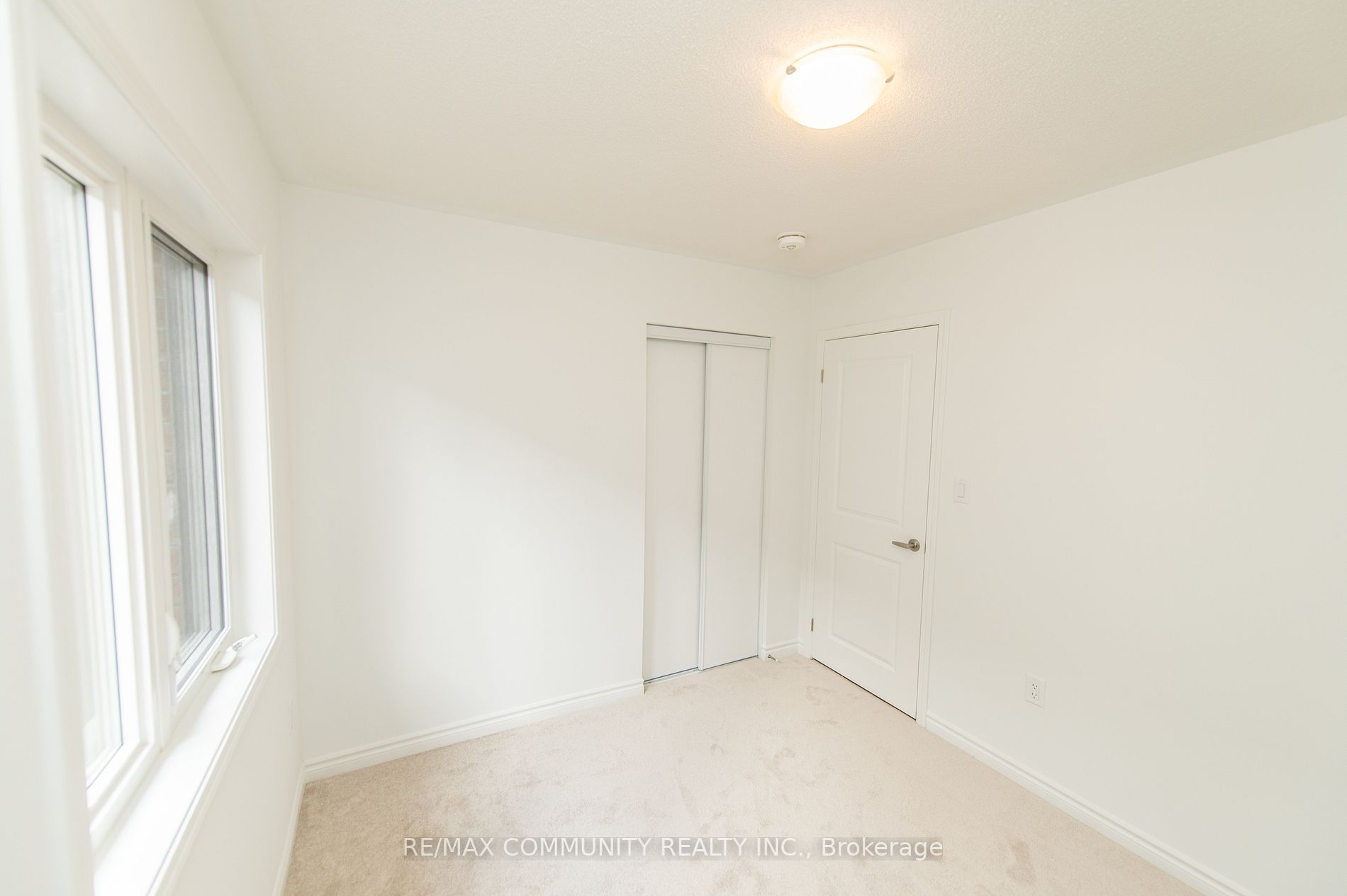 1508 Honey Locust Pl