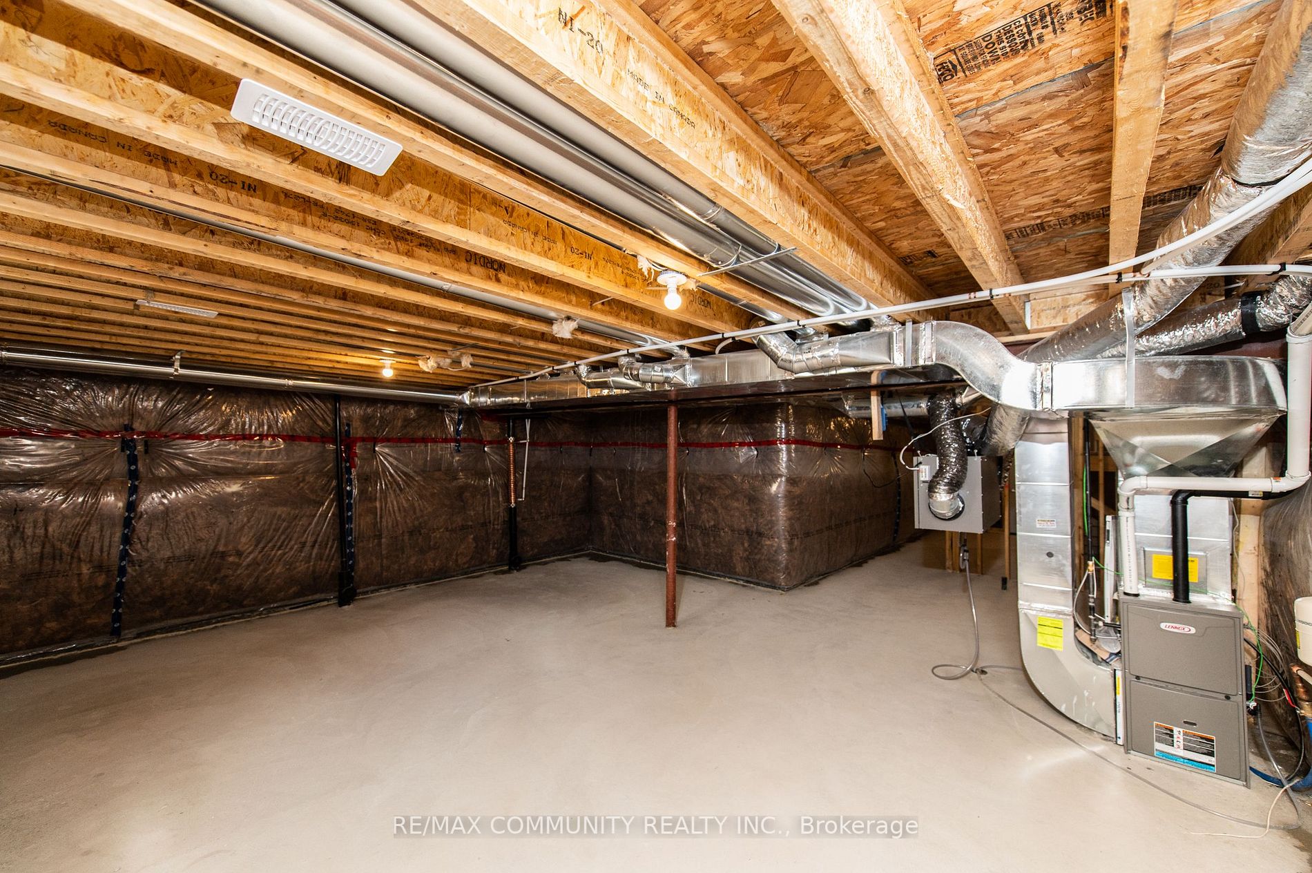 1508 Honey Locust Pl