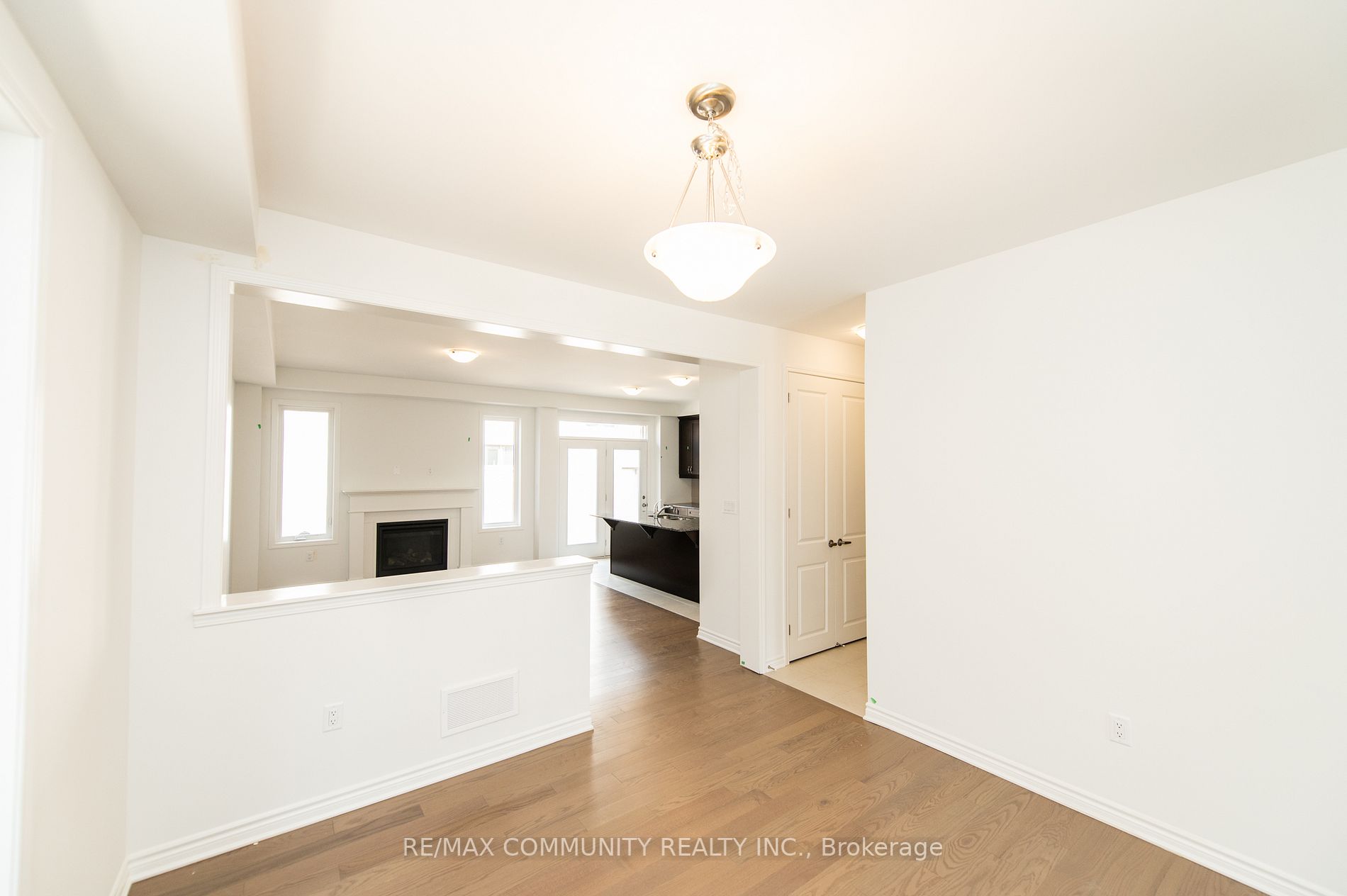 1508 Honey Locust Pl
