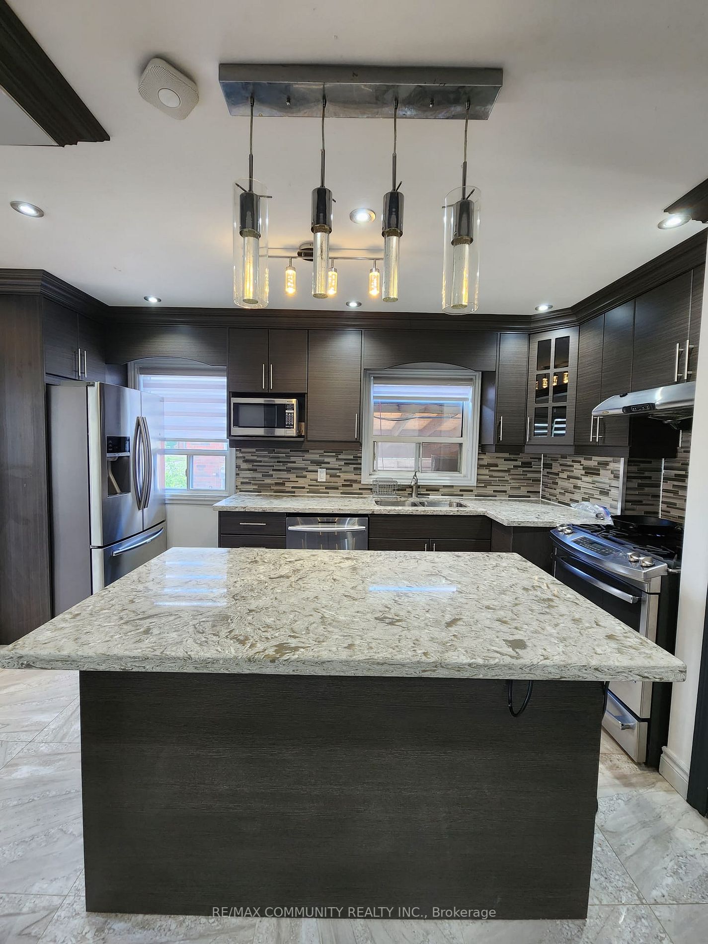 60 Gully Drive, #Main
