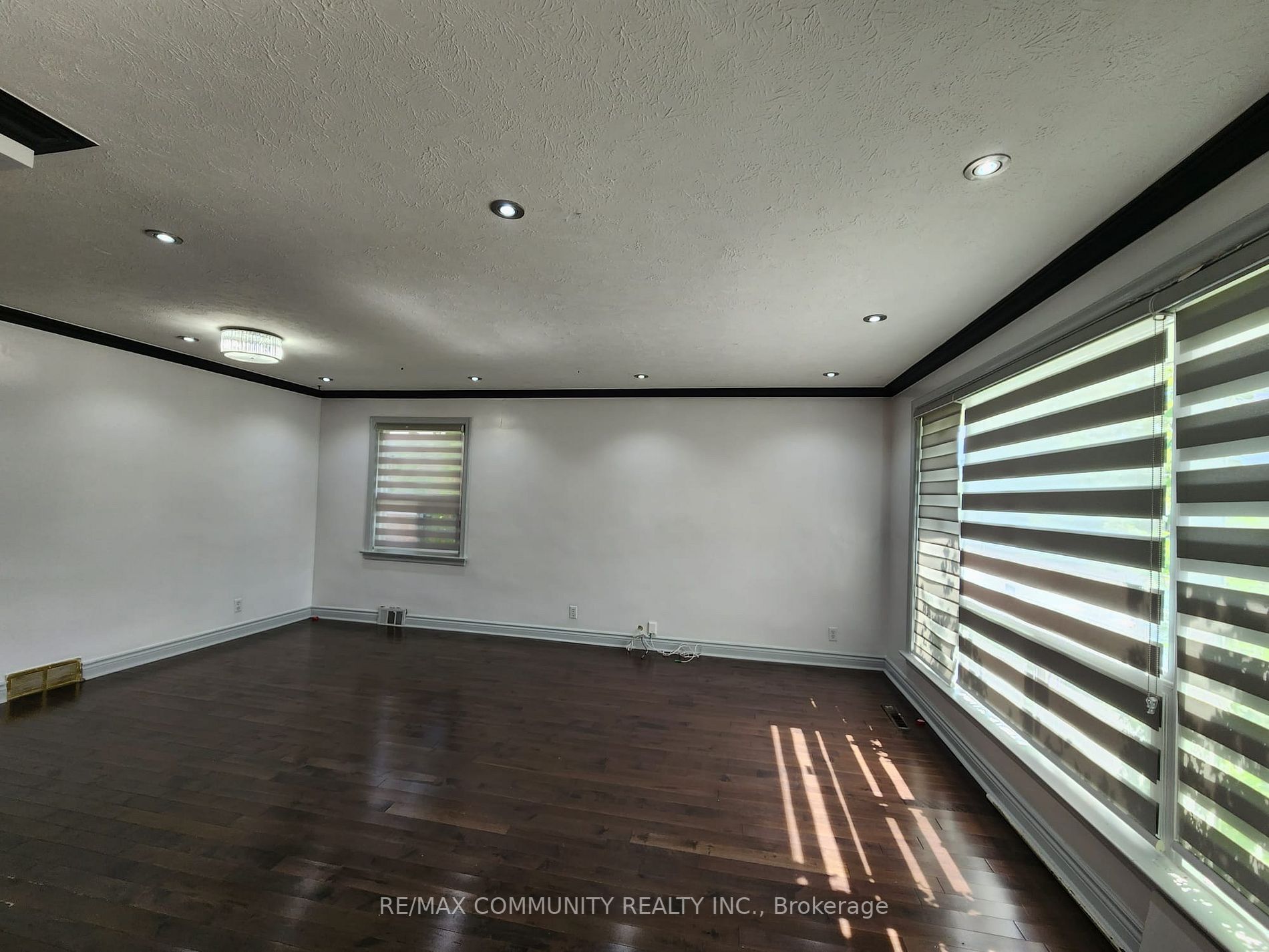 60 Gully Drive, #Main