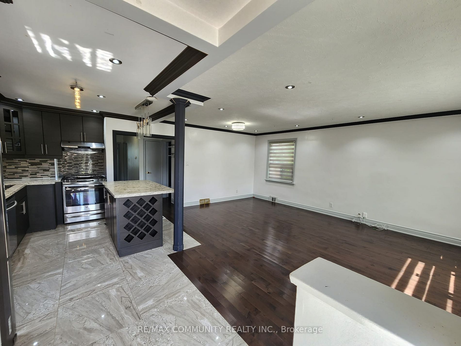 60 Gully Drive, #Main