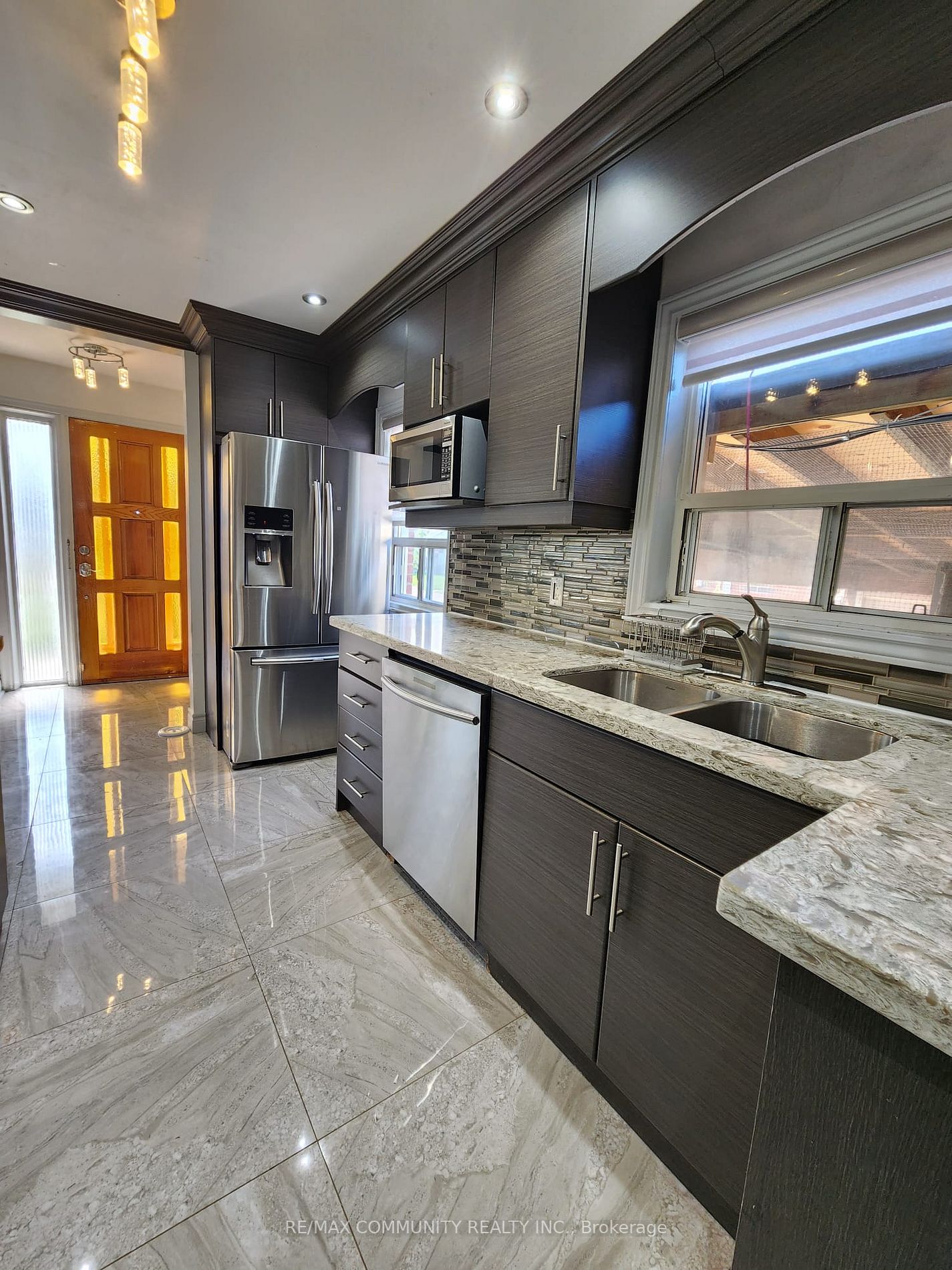 60 Gully Drive, #Main