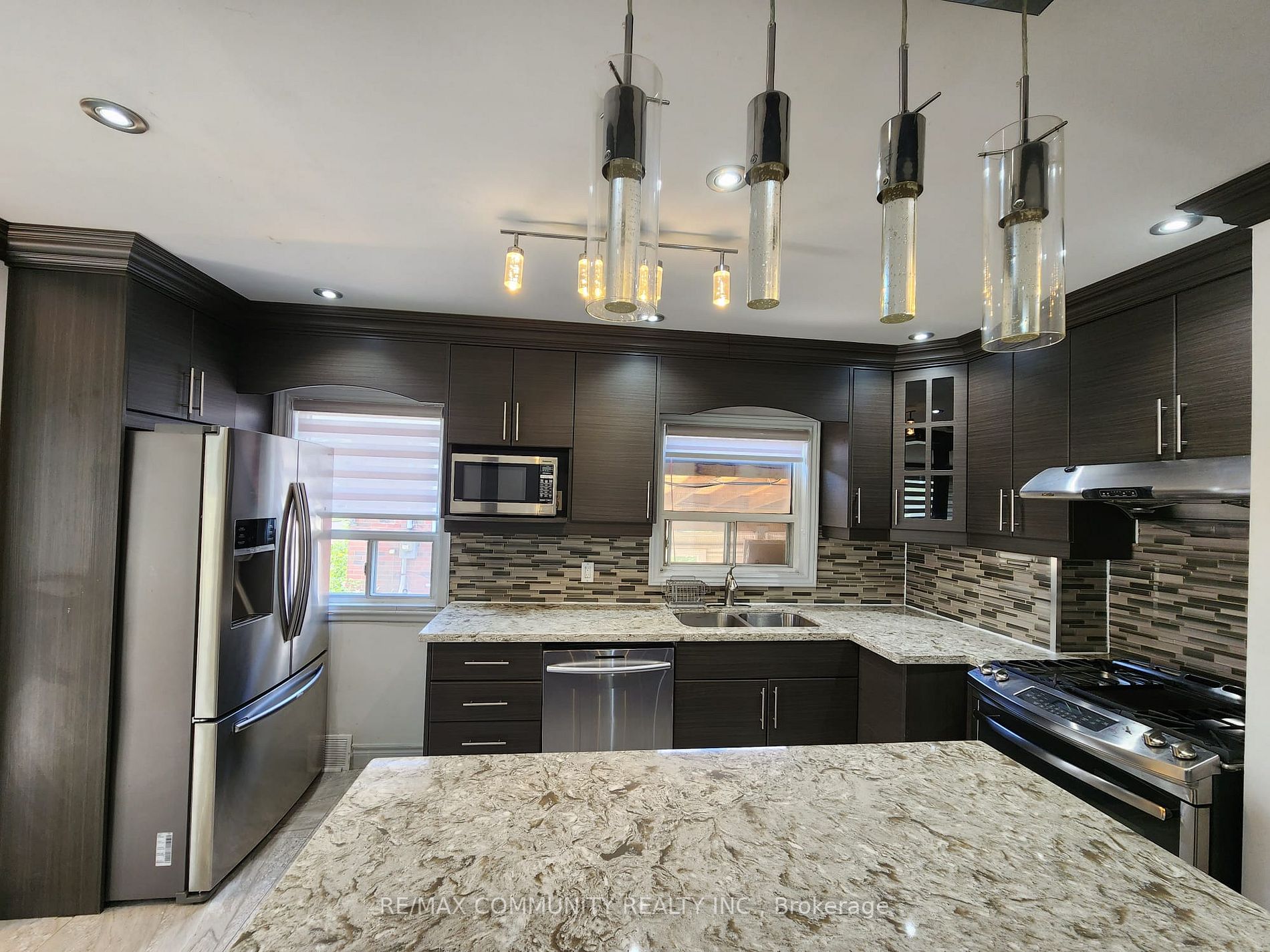 60 Gully Drive, #Main