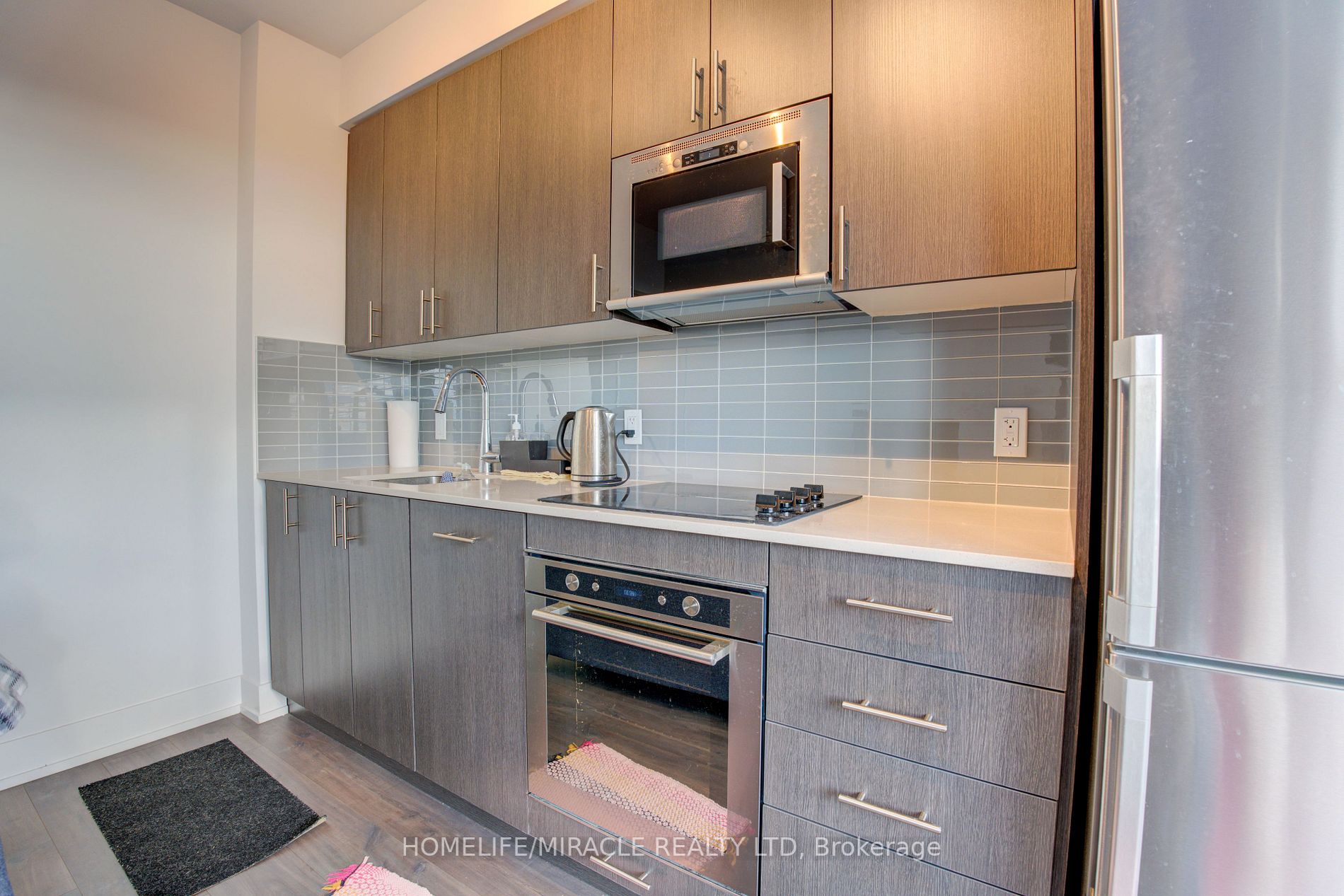 2550 Simcoe Street N, #1602