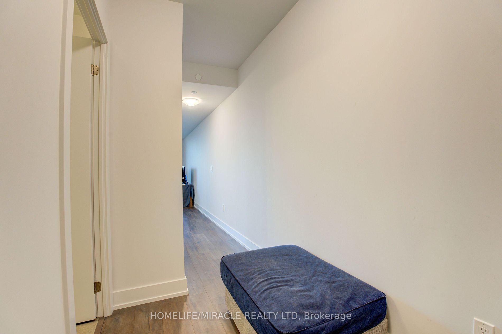 2550 Simcoe Street N, #1602