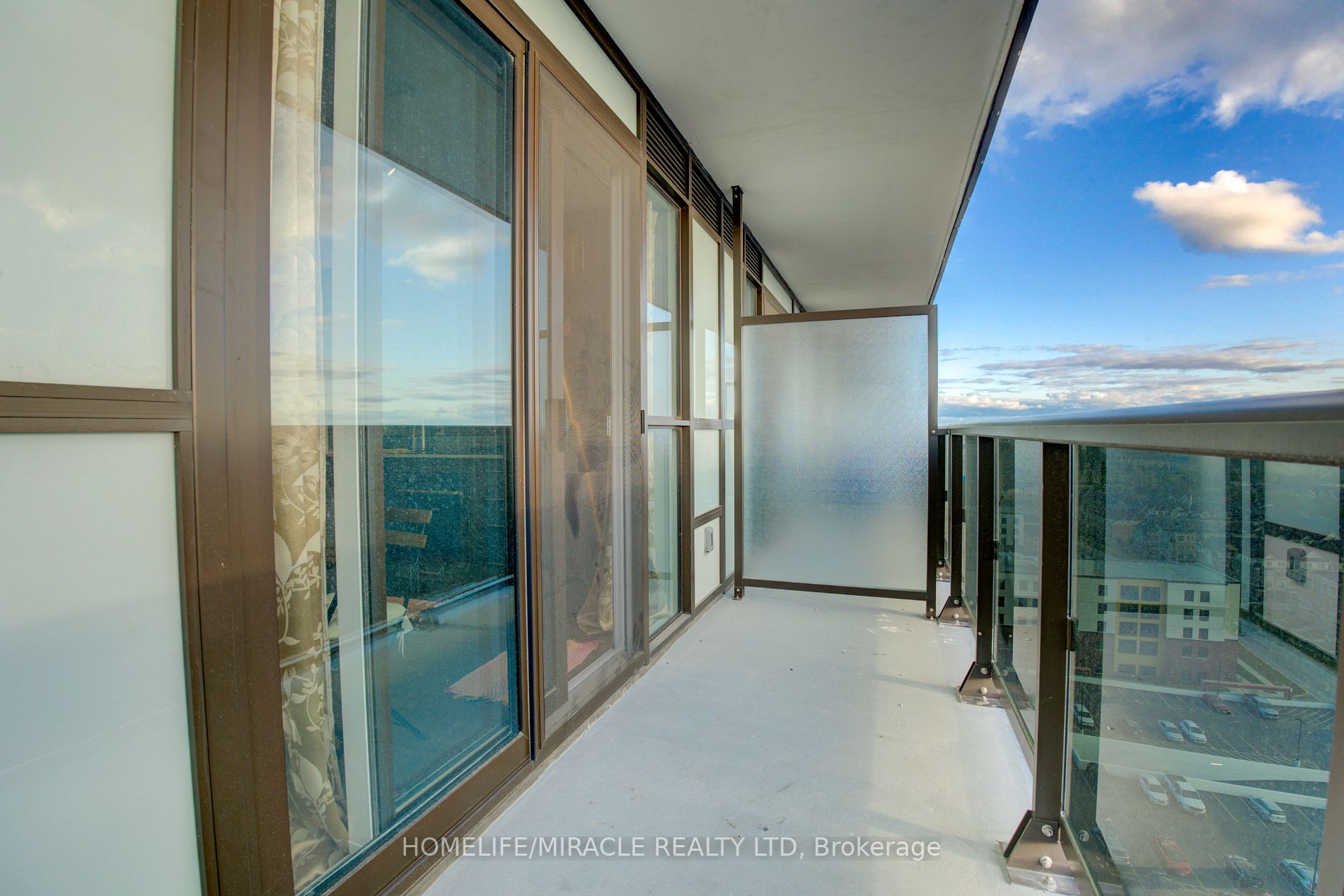 2550 Simcoe Street N, #1602