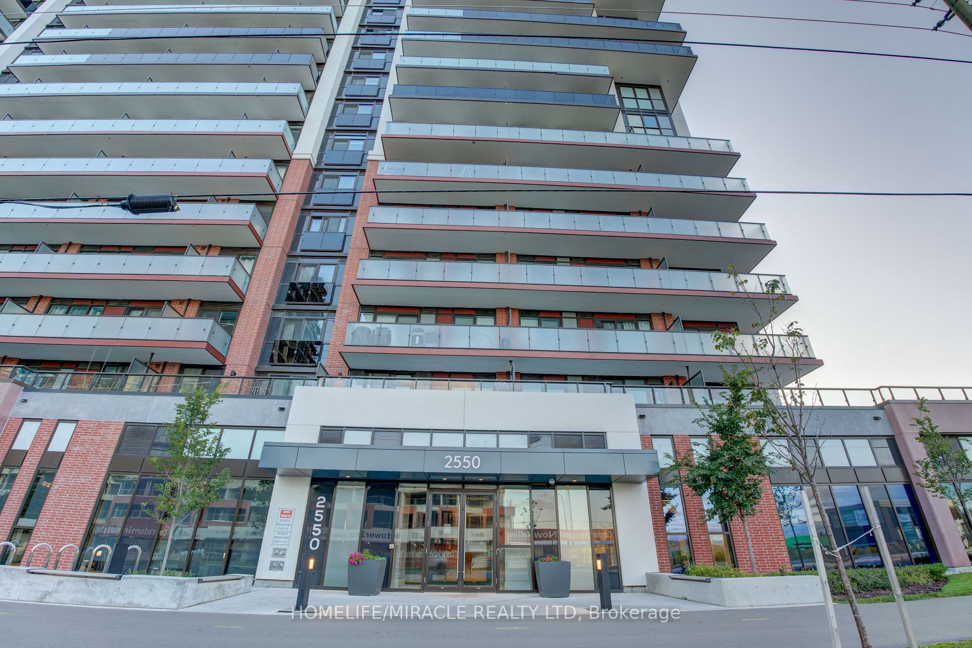 2550 Simcoe Street N, #1602