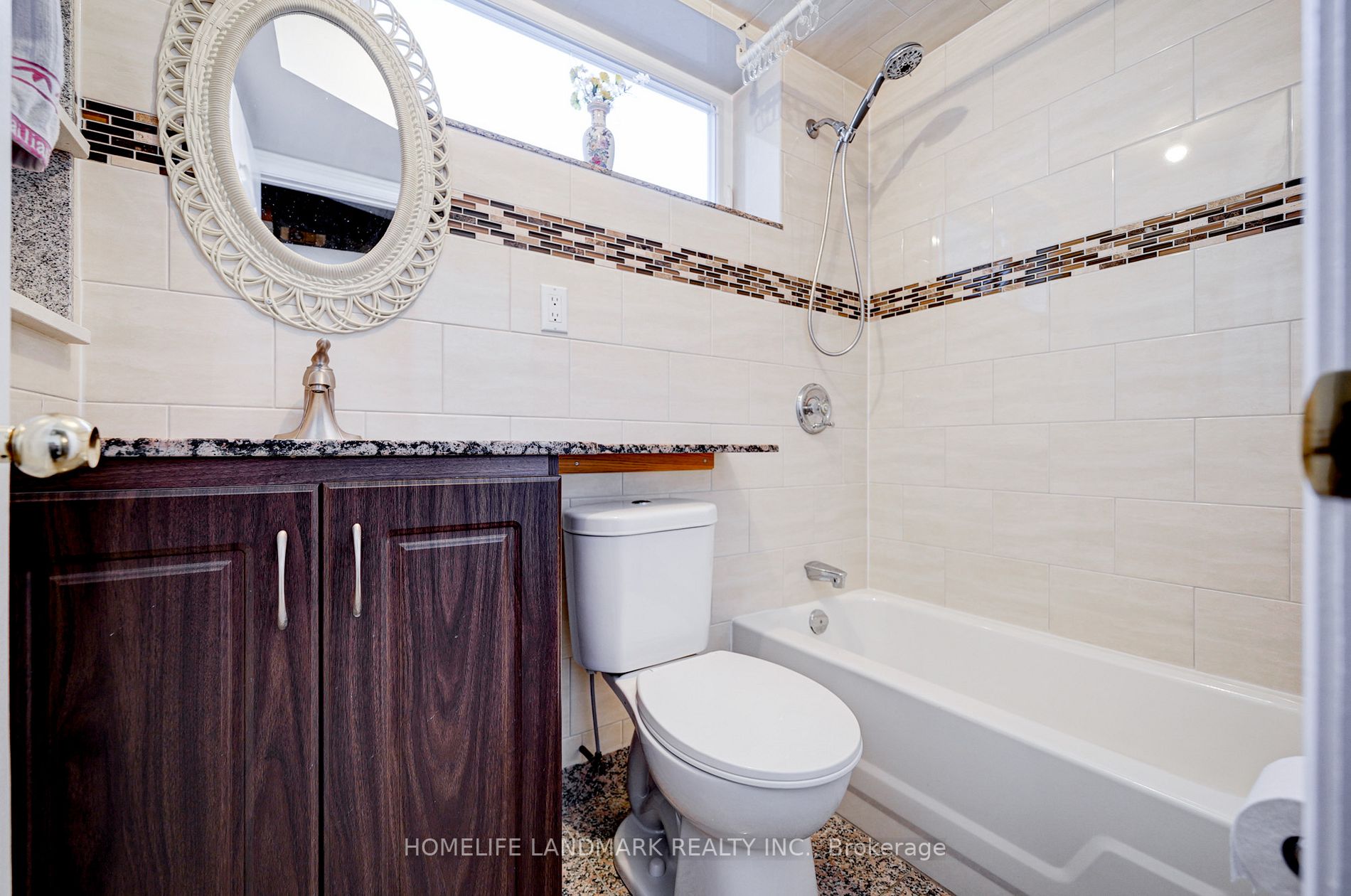 Listing E7005720 - Large Photo # 37