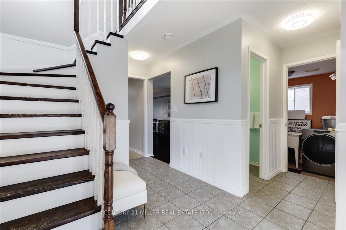 622 Aldershot Dr