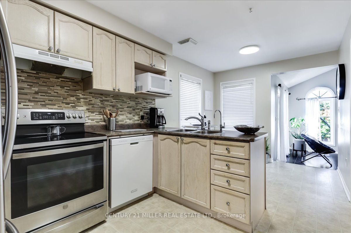 622 Aldershot Dr