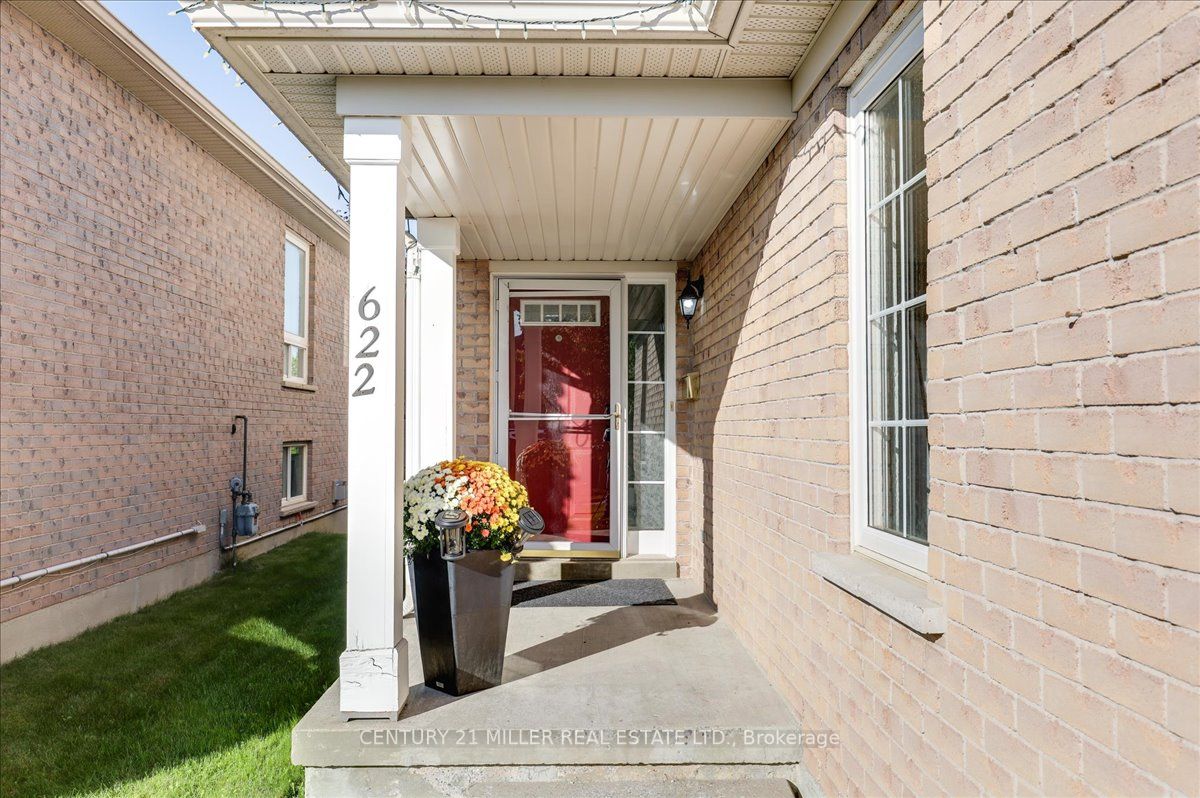 622 Aldershot Dr