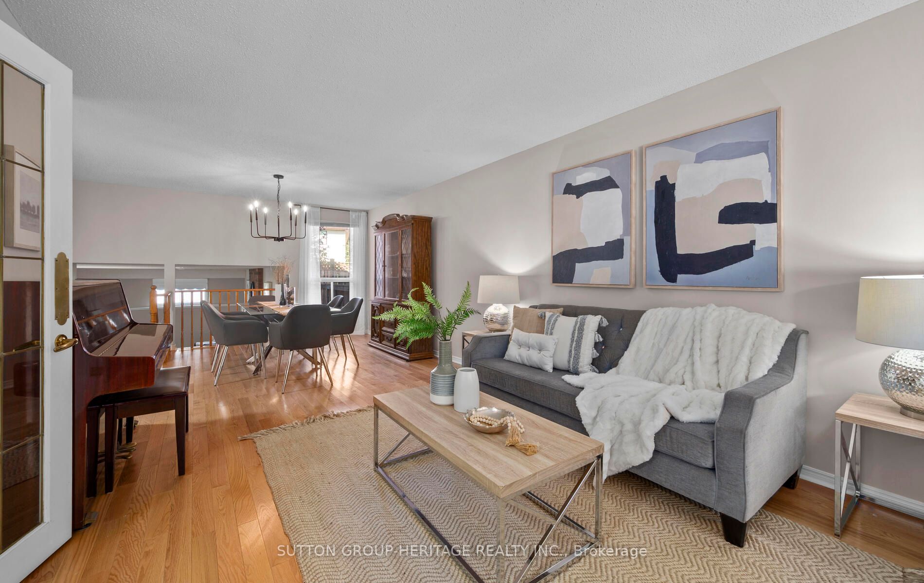 260 Glenabbey Dr