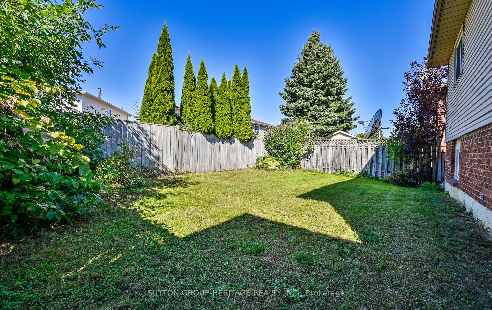260 Glenabbey Dr