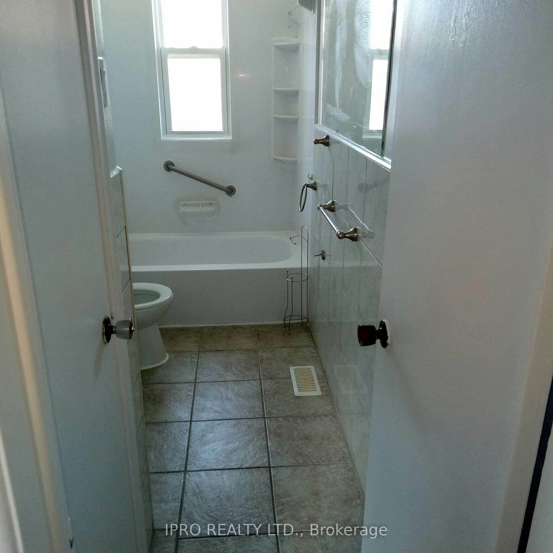 31 Alanbury Cres