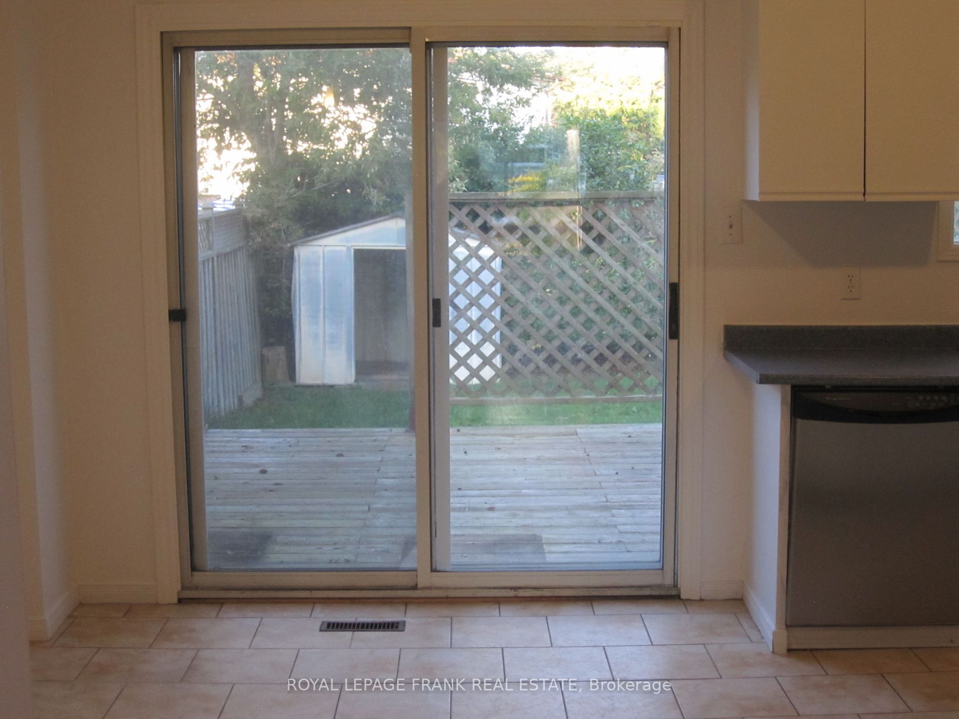 1425 Outlet Drive