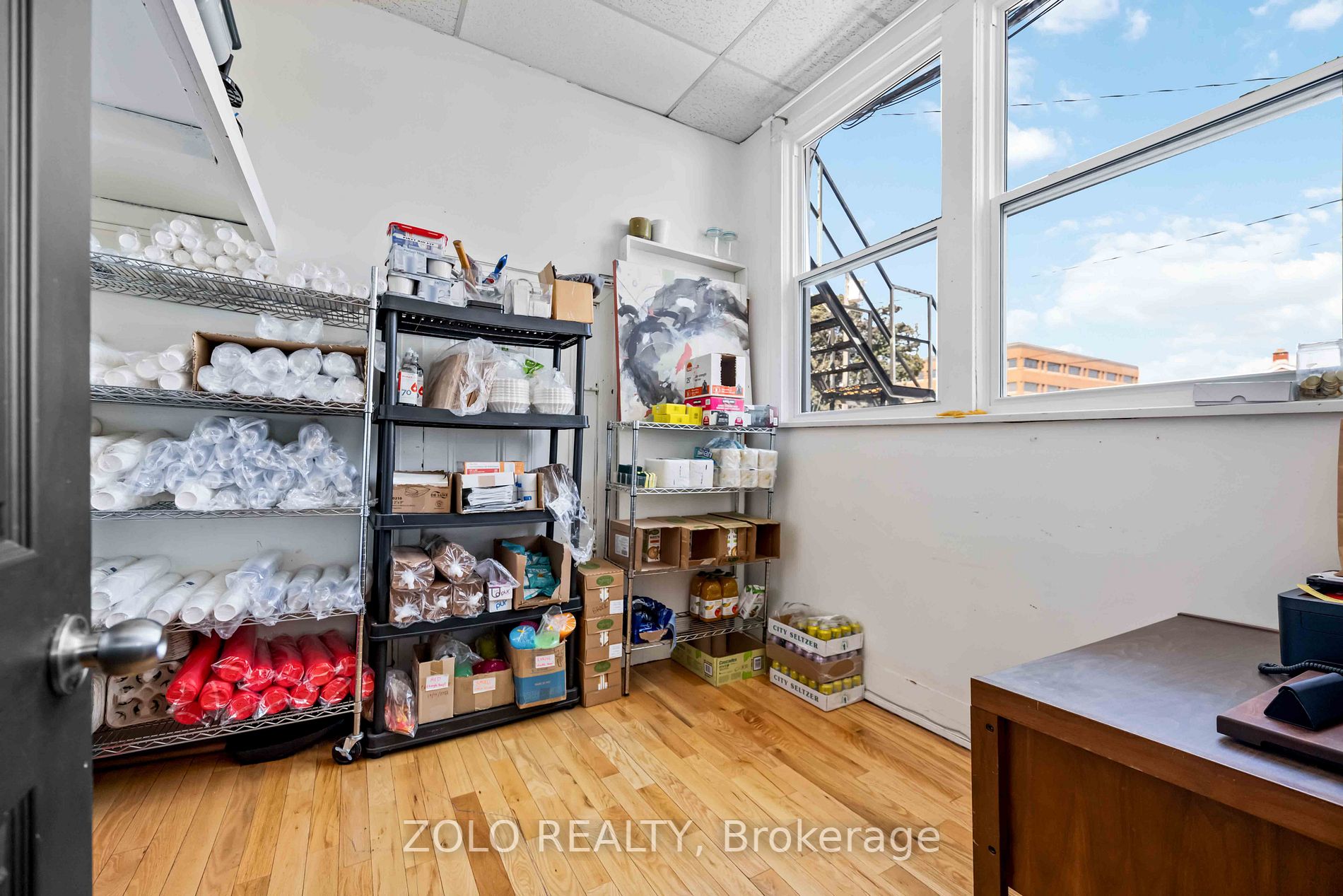 131 Brock St S