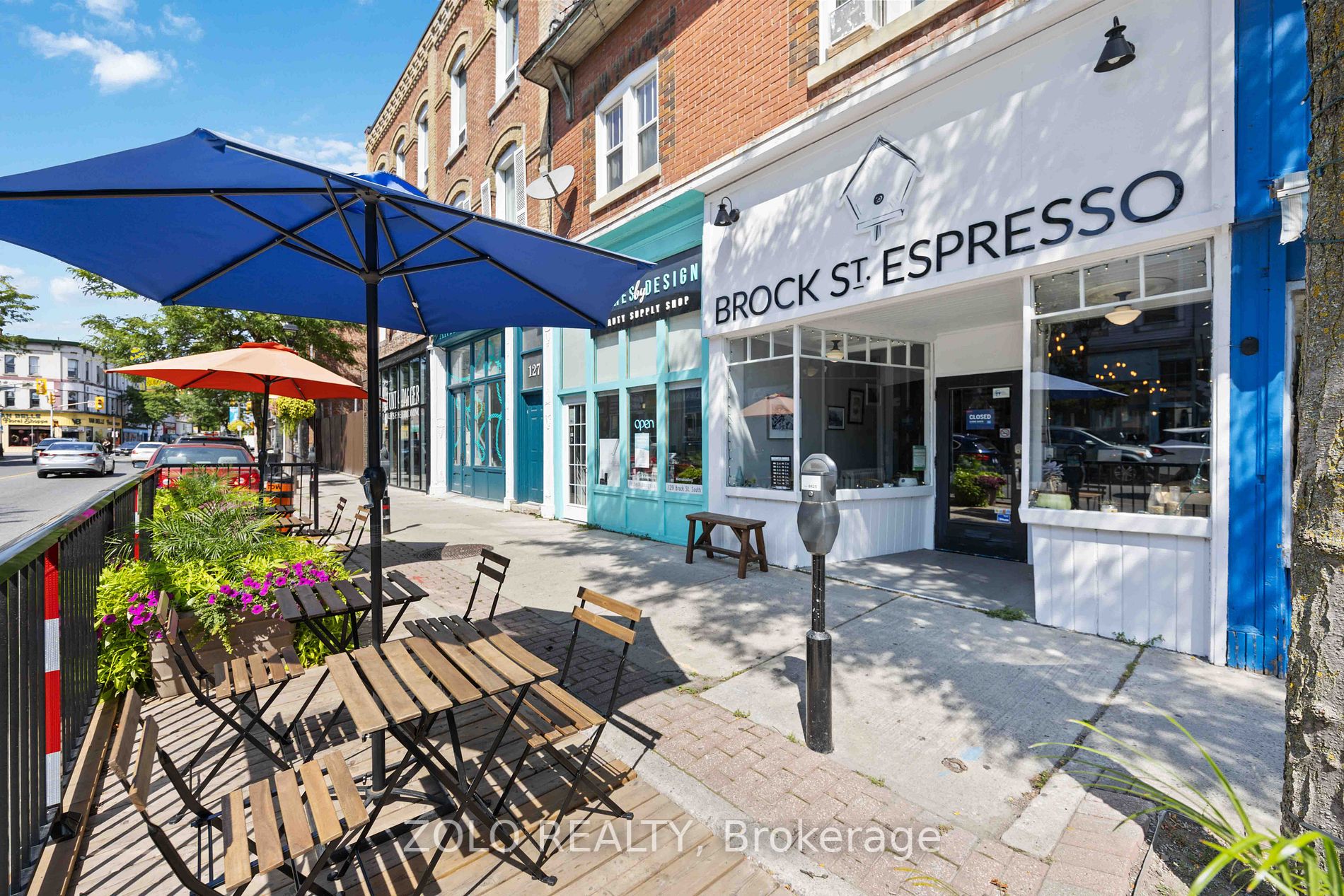 131 Brock St S